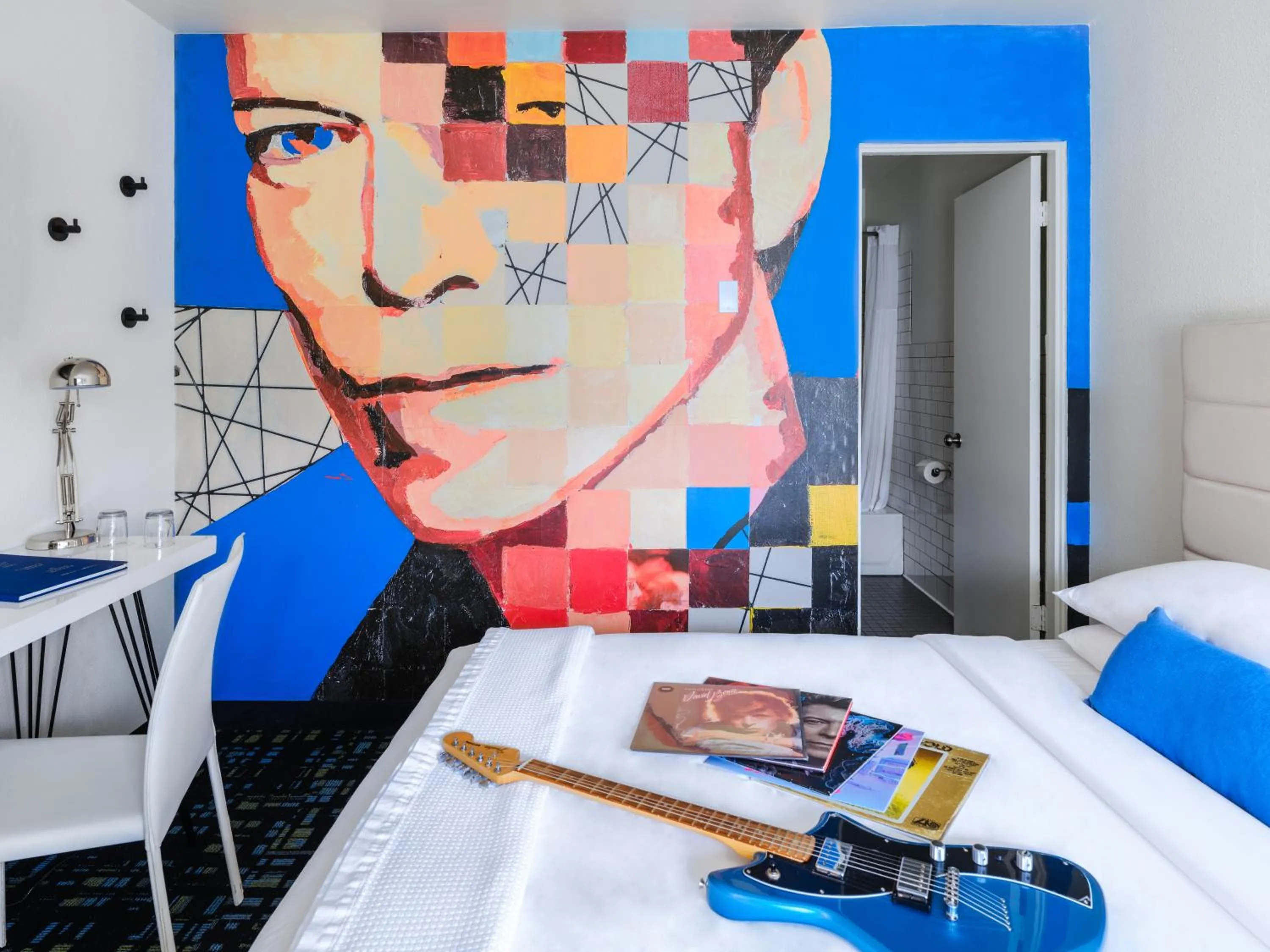 Bed in Jupiter Hotel