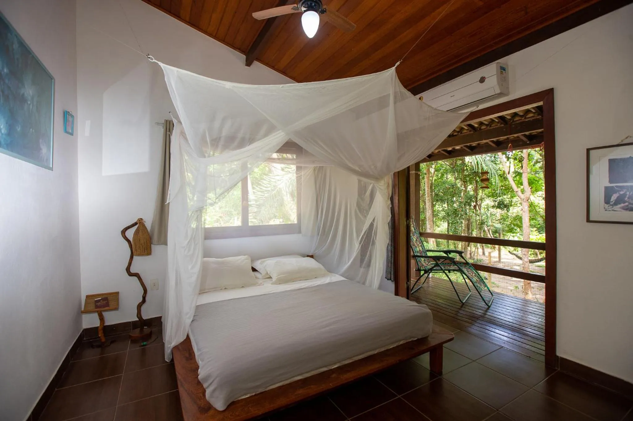 Bedroom, Bed in Recanto dos Pássaros Zen Apartamentos em meio de Natureza