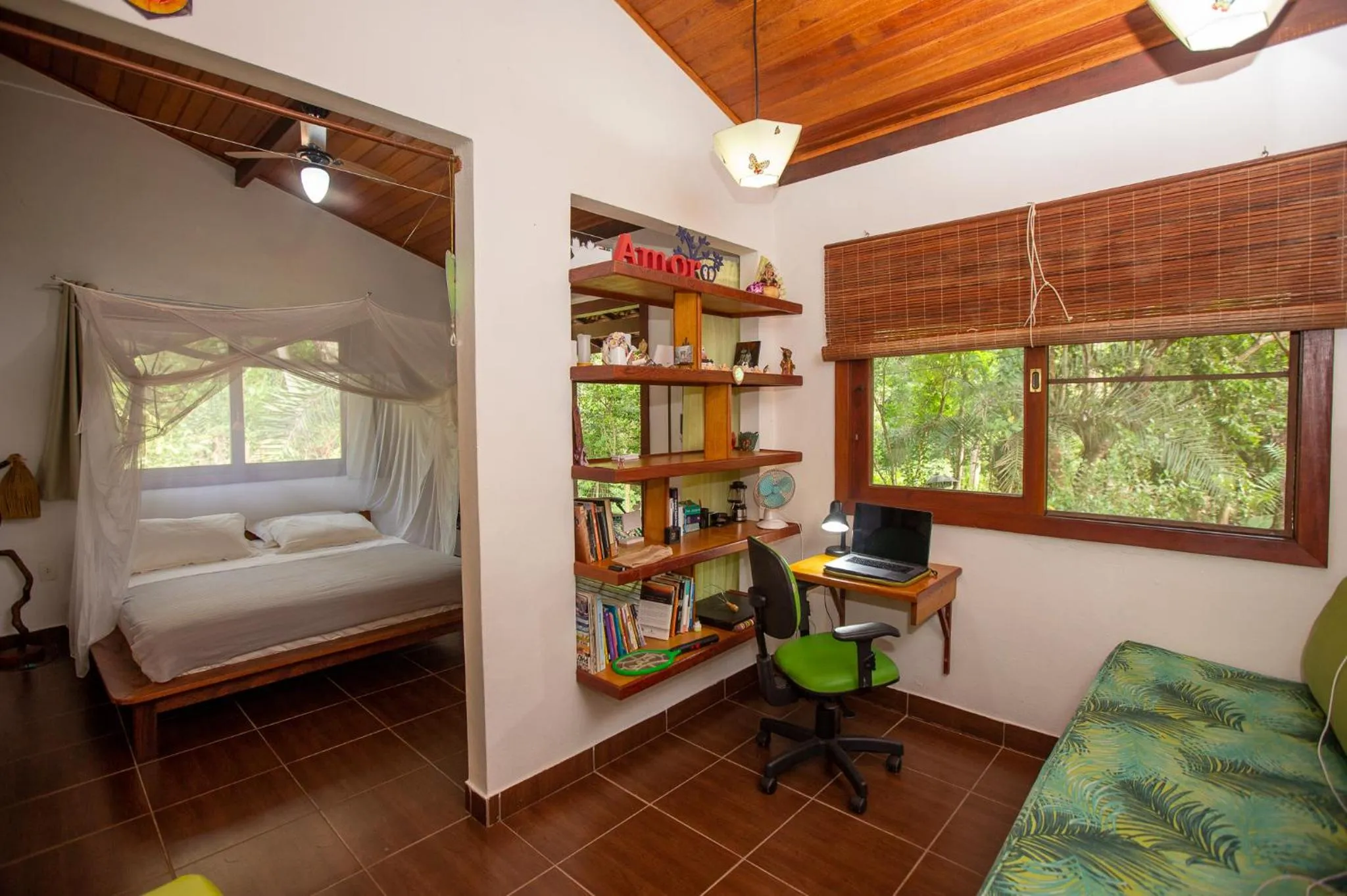 View (from property/room), Bed in Recanto dos Pássaros Zen Apartamentos em meio de Natureza