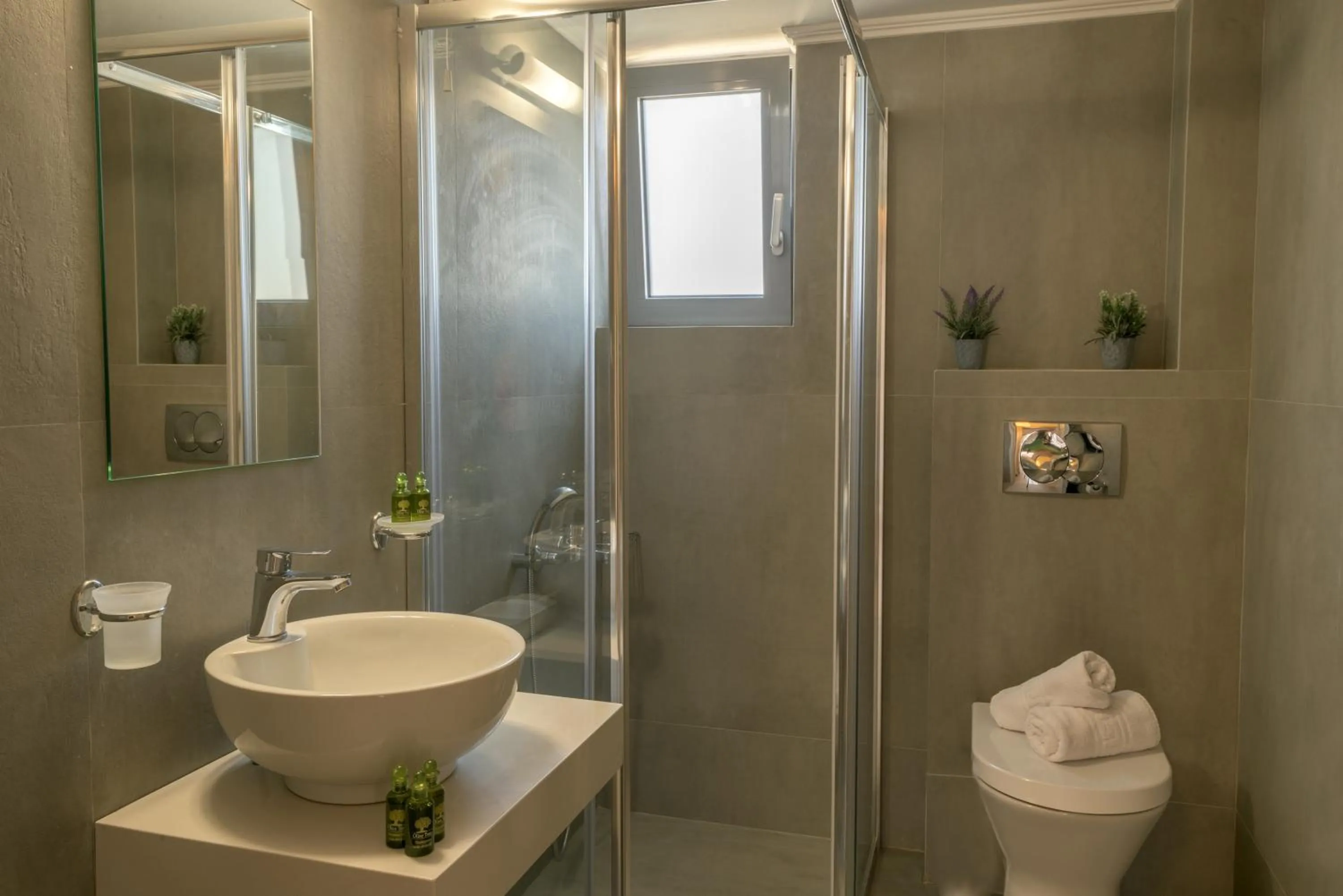Bathroom in Aloe Apartments