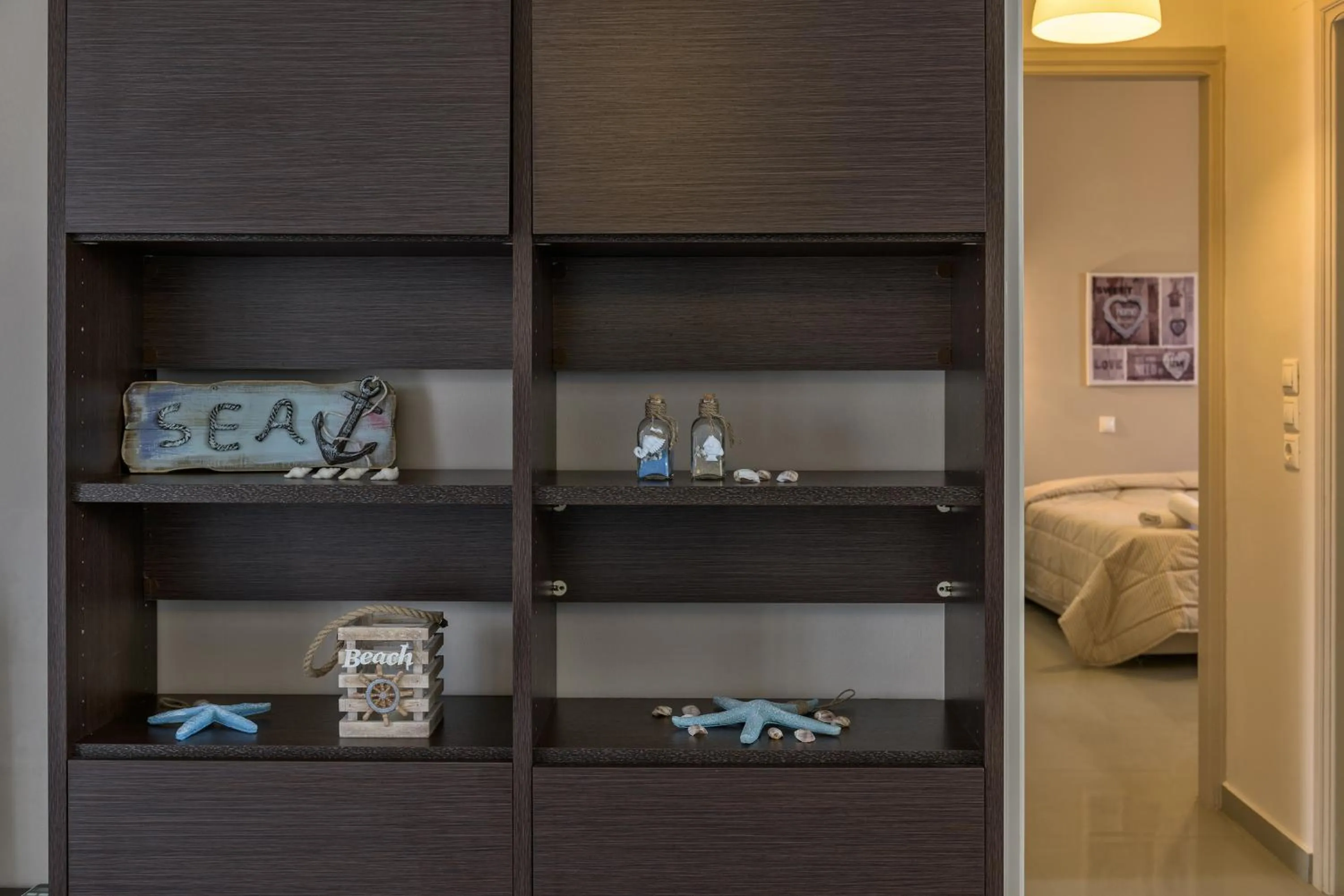 Lobby or reception, Bed in Aloe Apartments