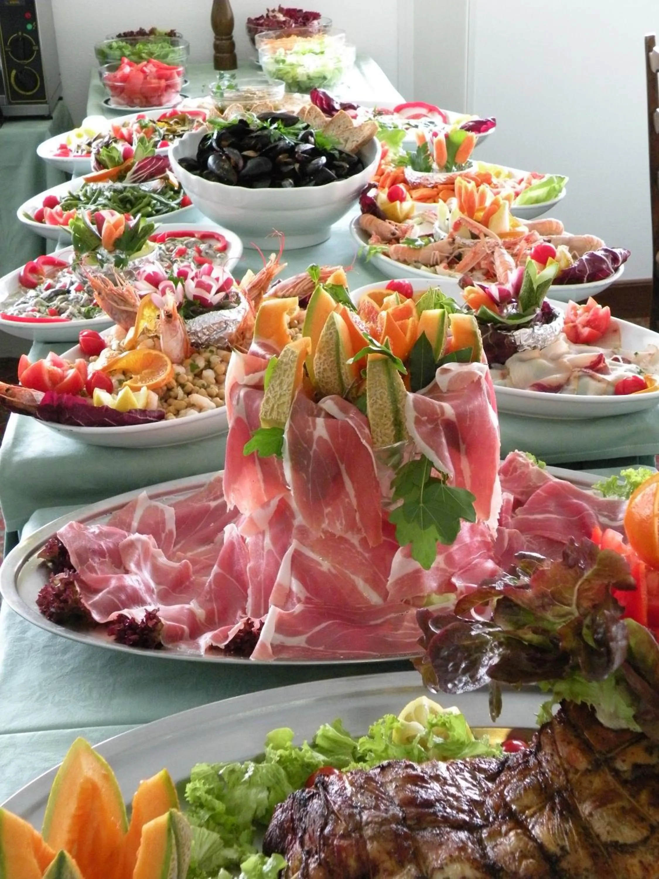 Food in Hotel Piccadilly