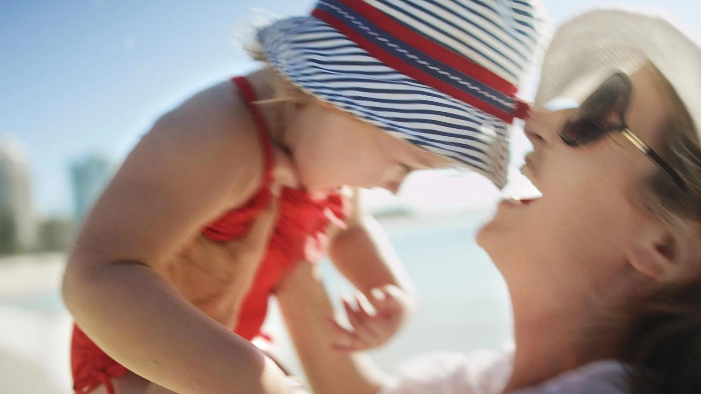 Neighbourhood in Kirra Beach Apartments