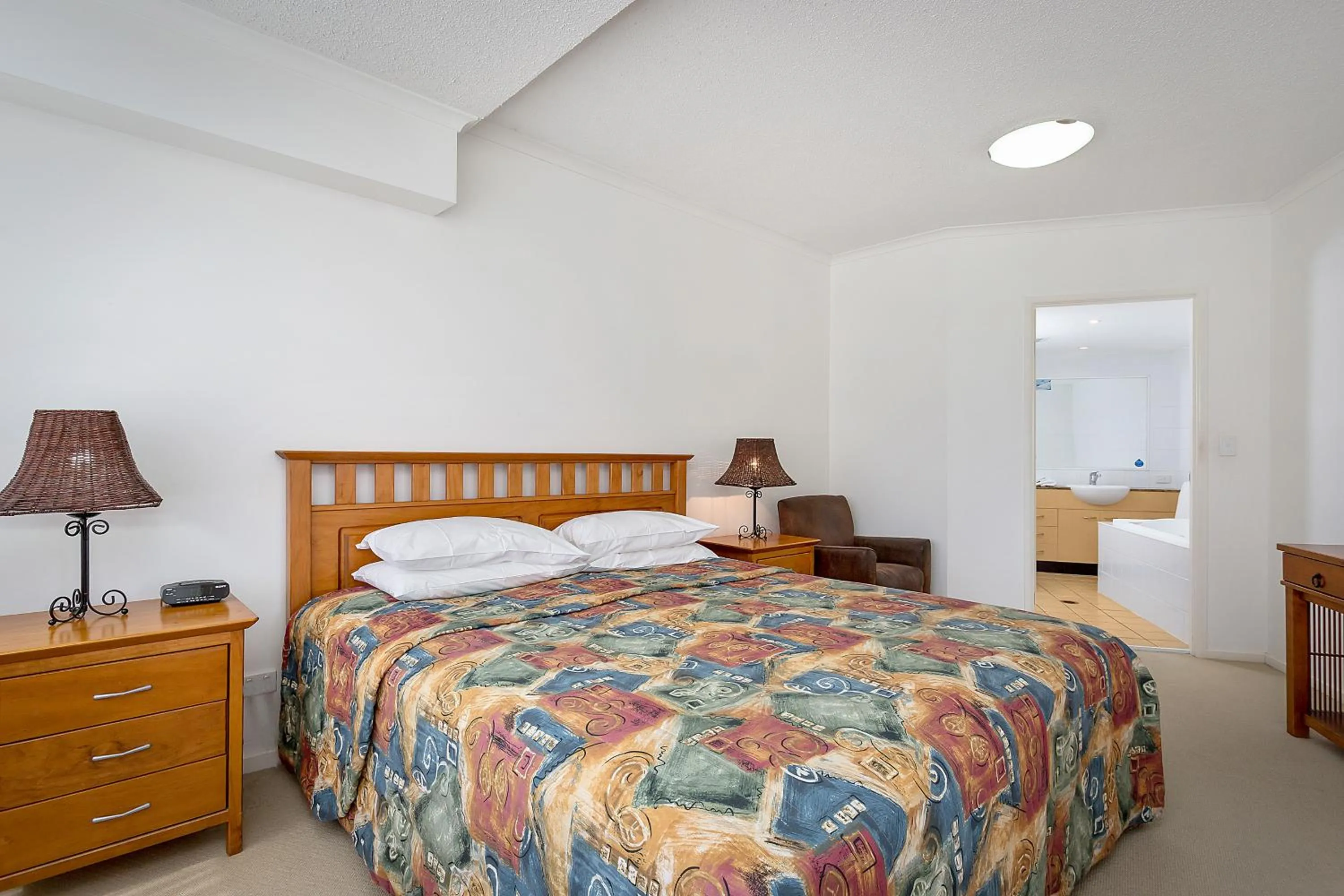 Bed in Kirra Beach Apartments