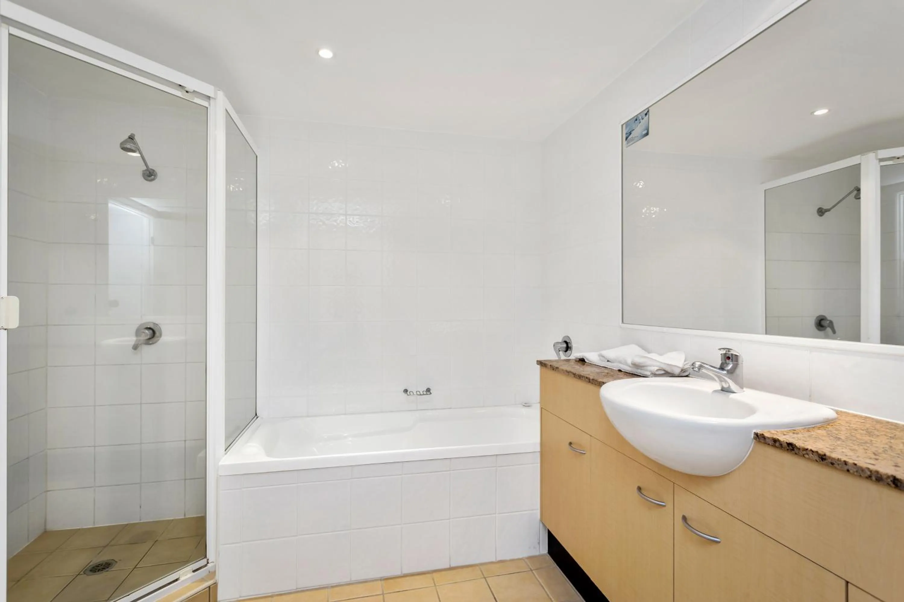 Shower in Kirra Beach Apartments