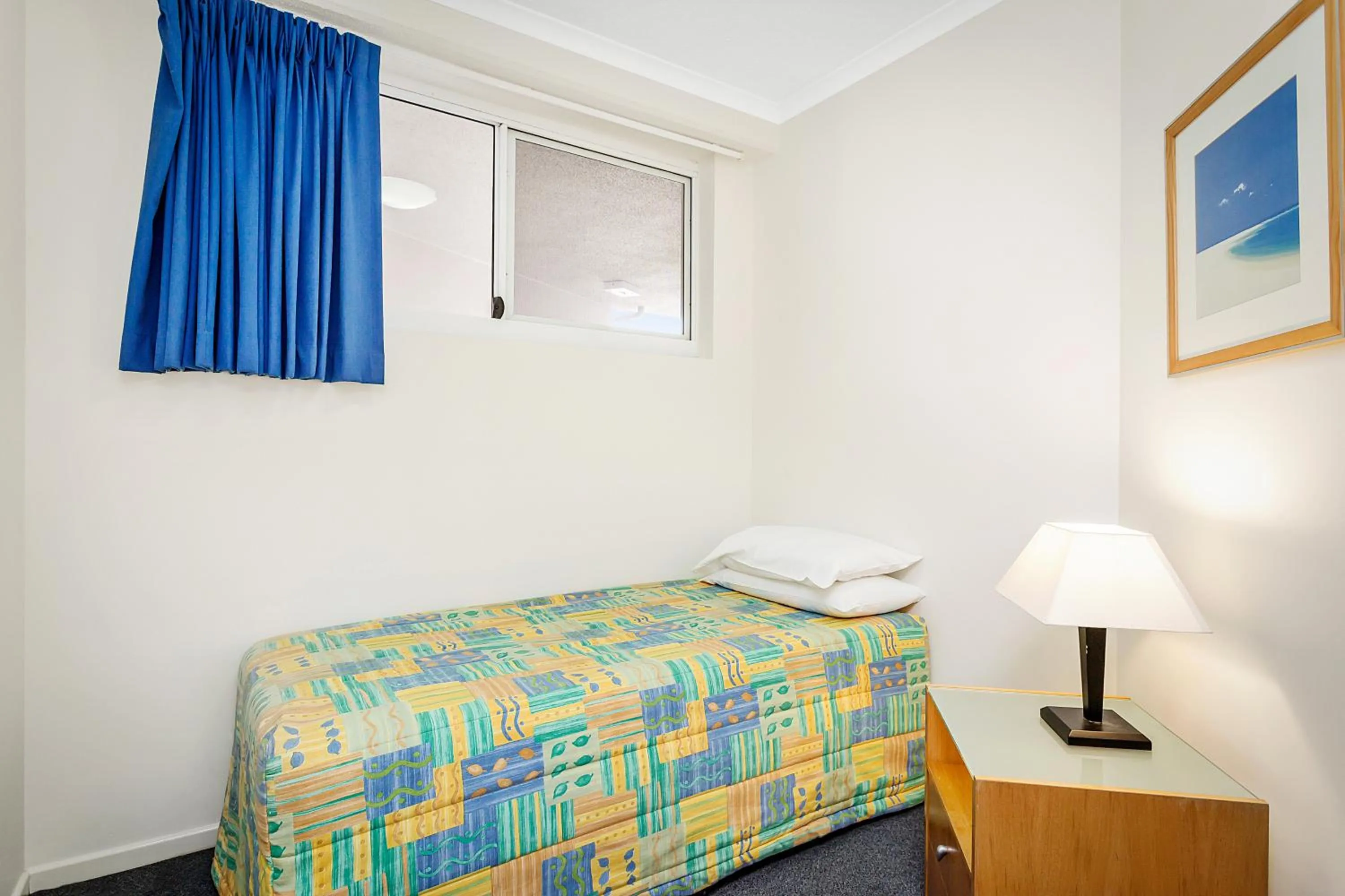 Bed in Kirra Beach Apartments