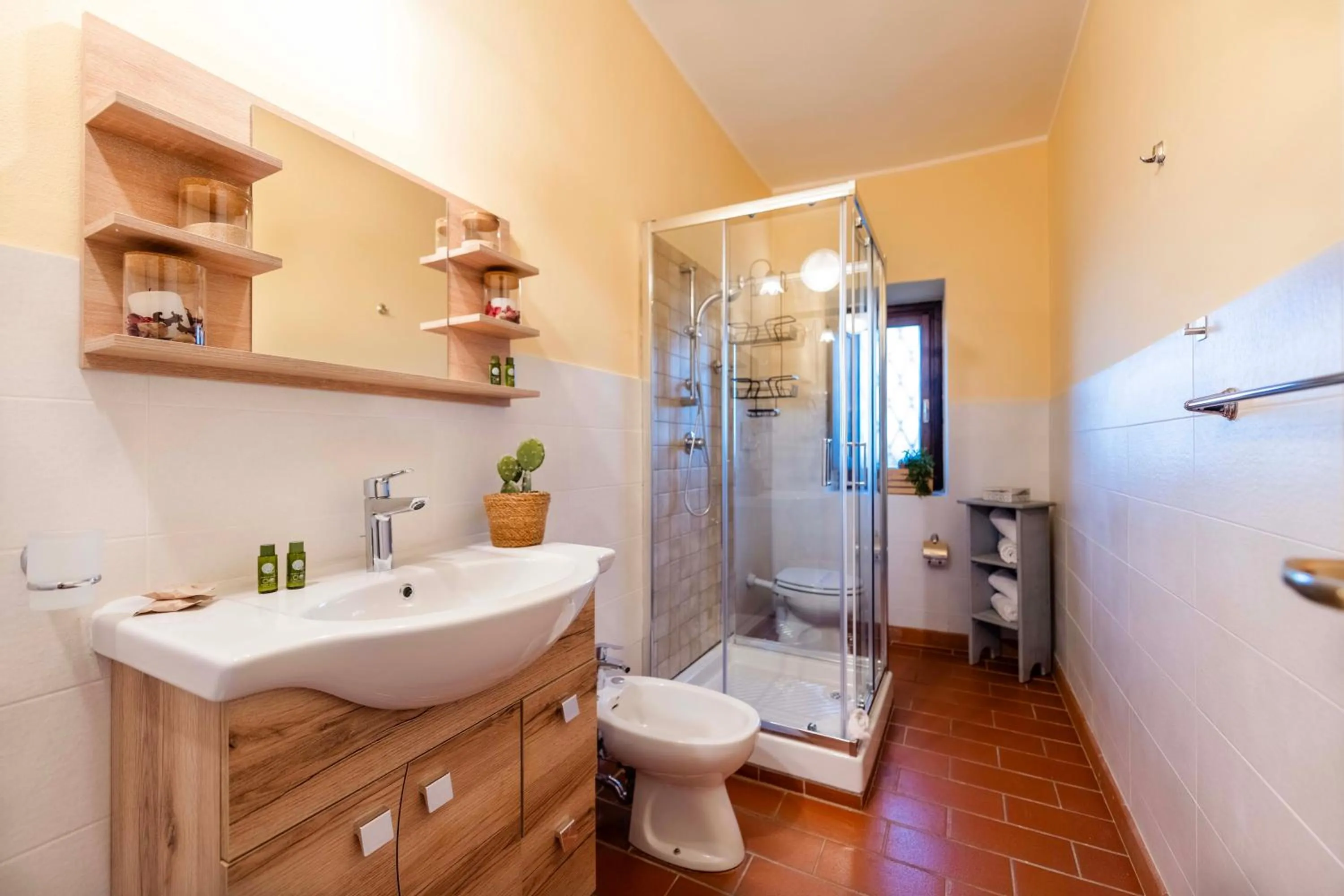 Shower in Castellare Di Tonda