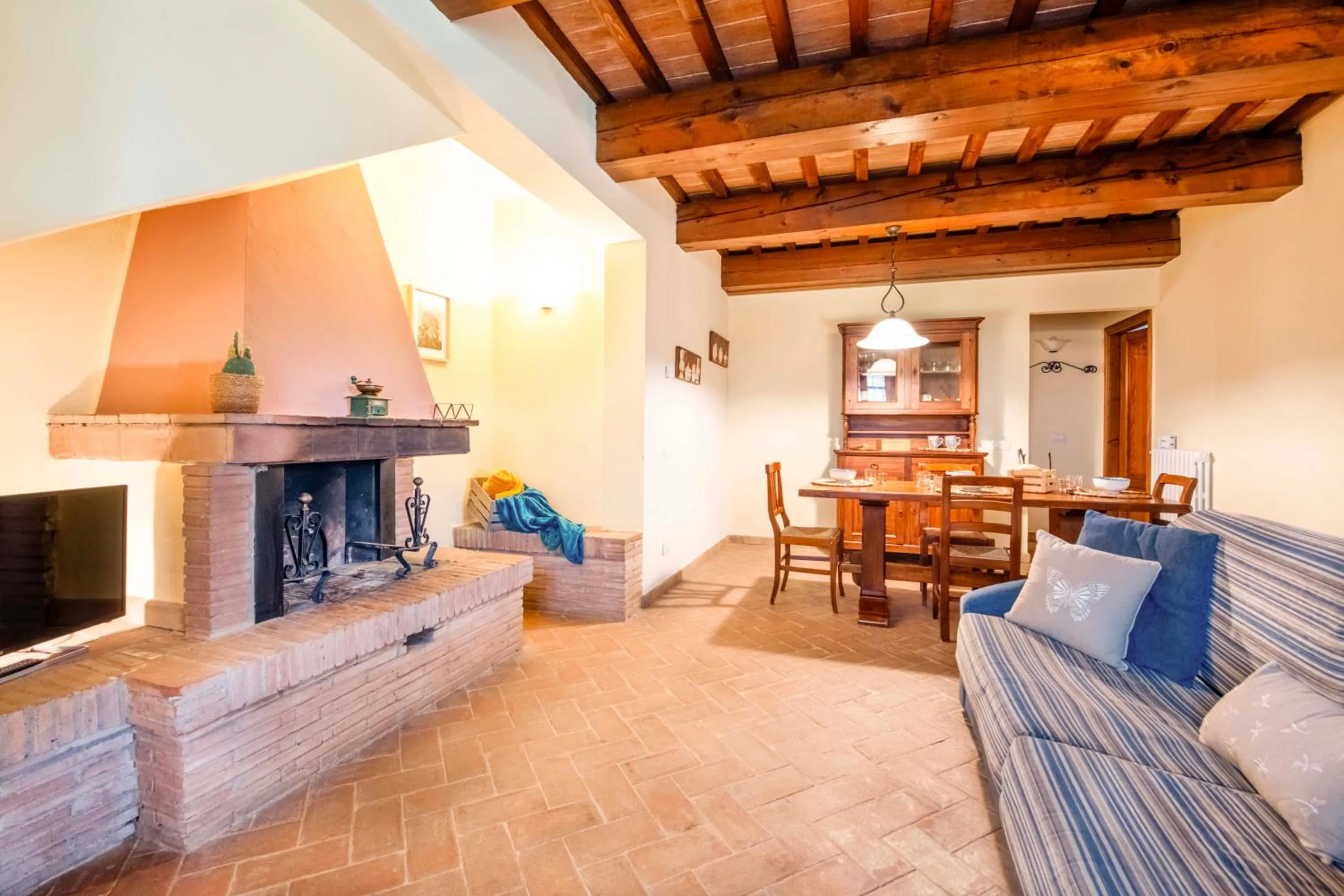 Living room in Castellare Di Tonda