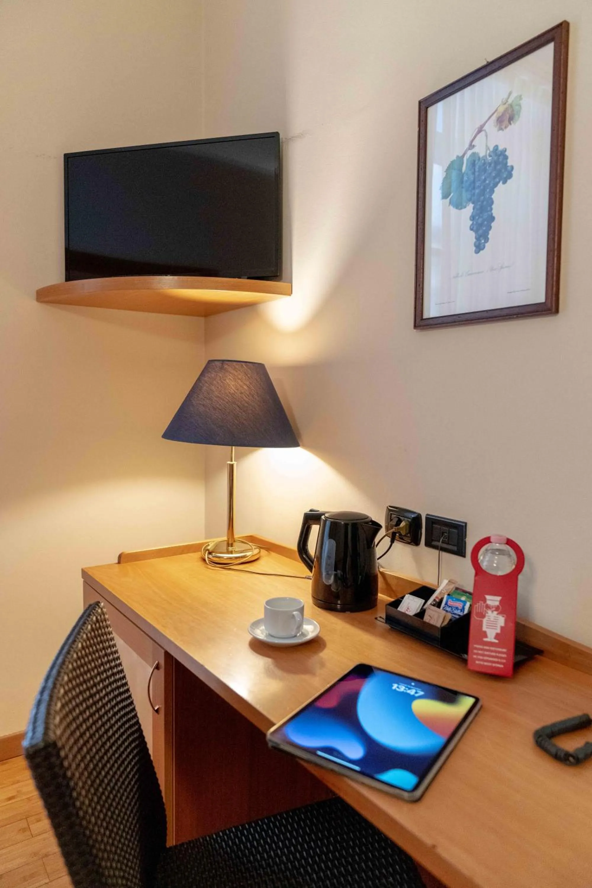 Photo of the whole room in Hotel Bologna