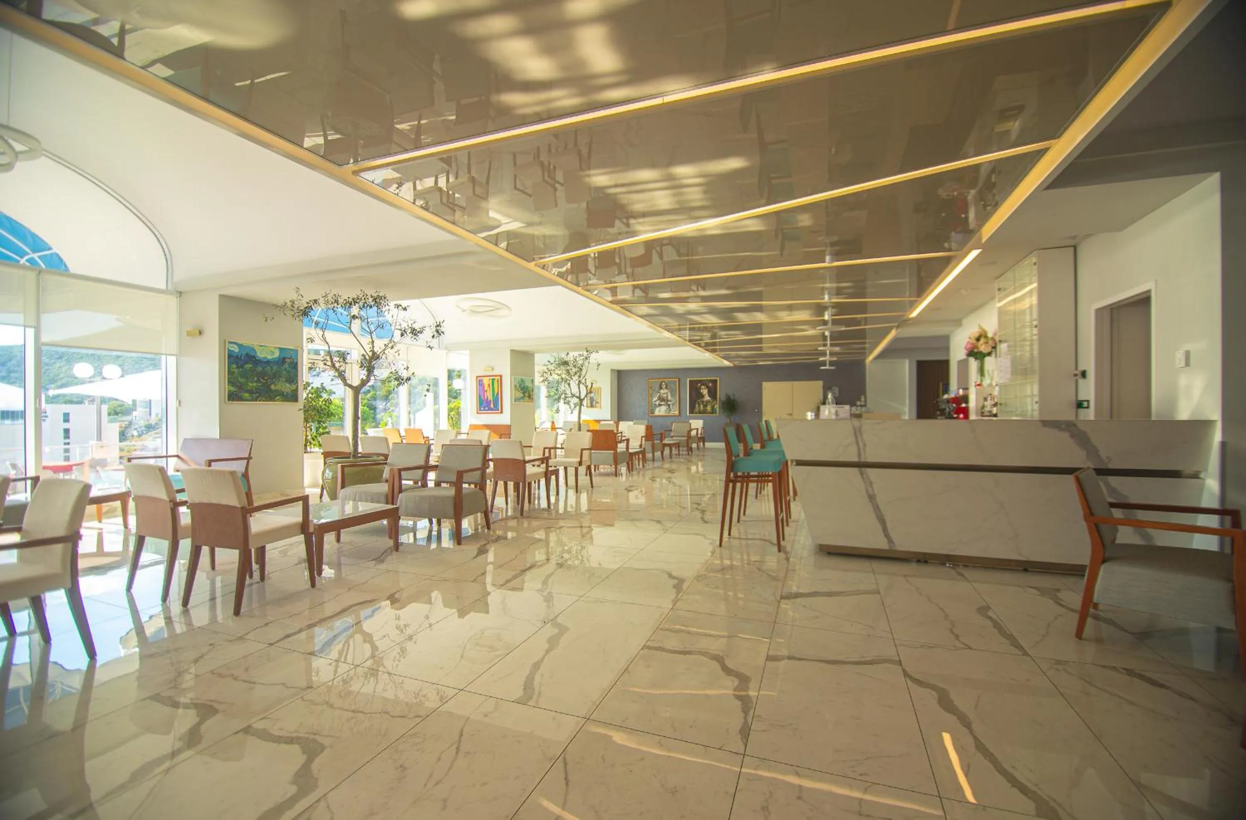 Seating area in Hotel Sunce Neum