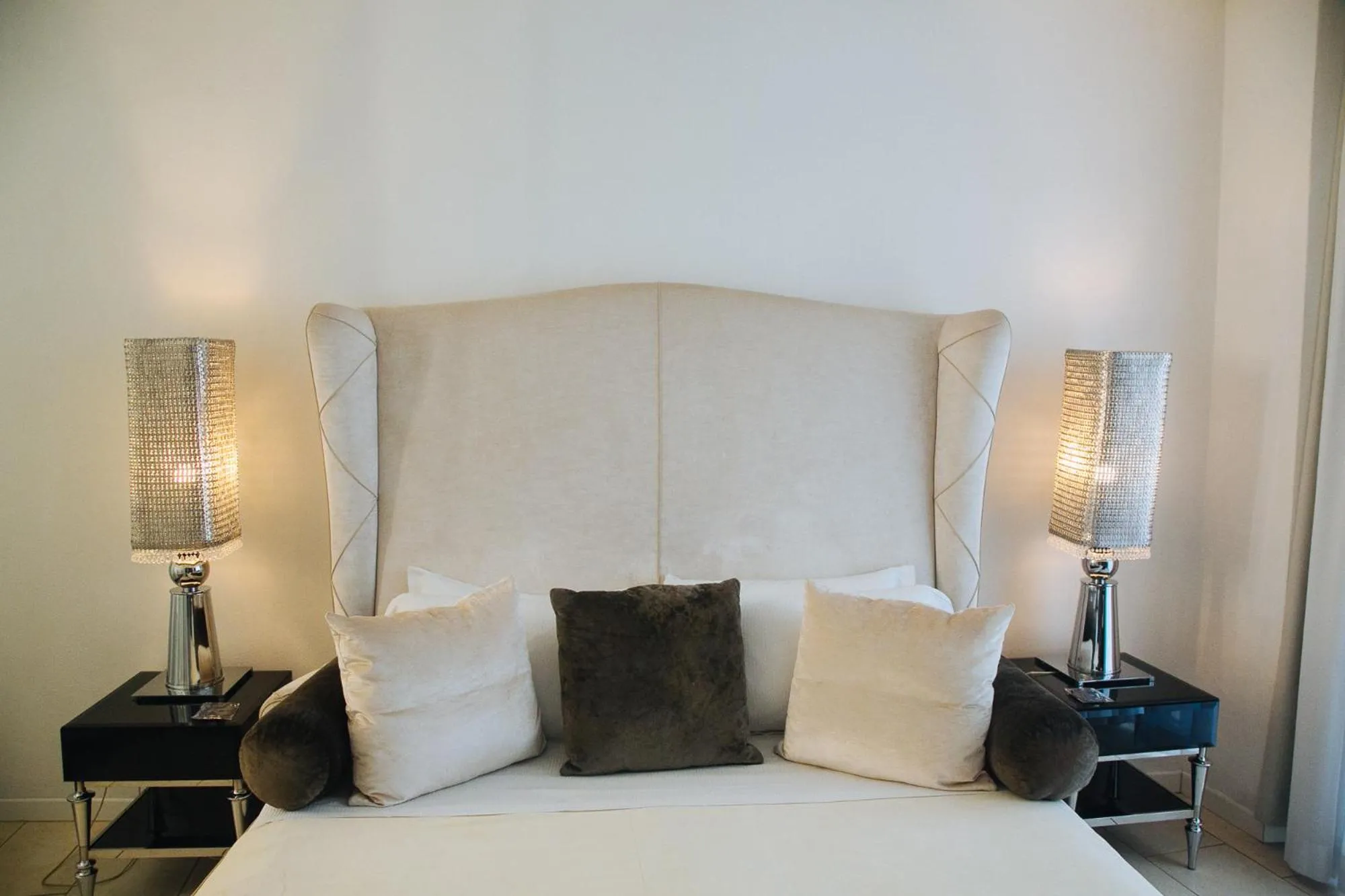 Bed in Vistamare Suite