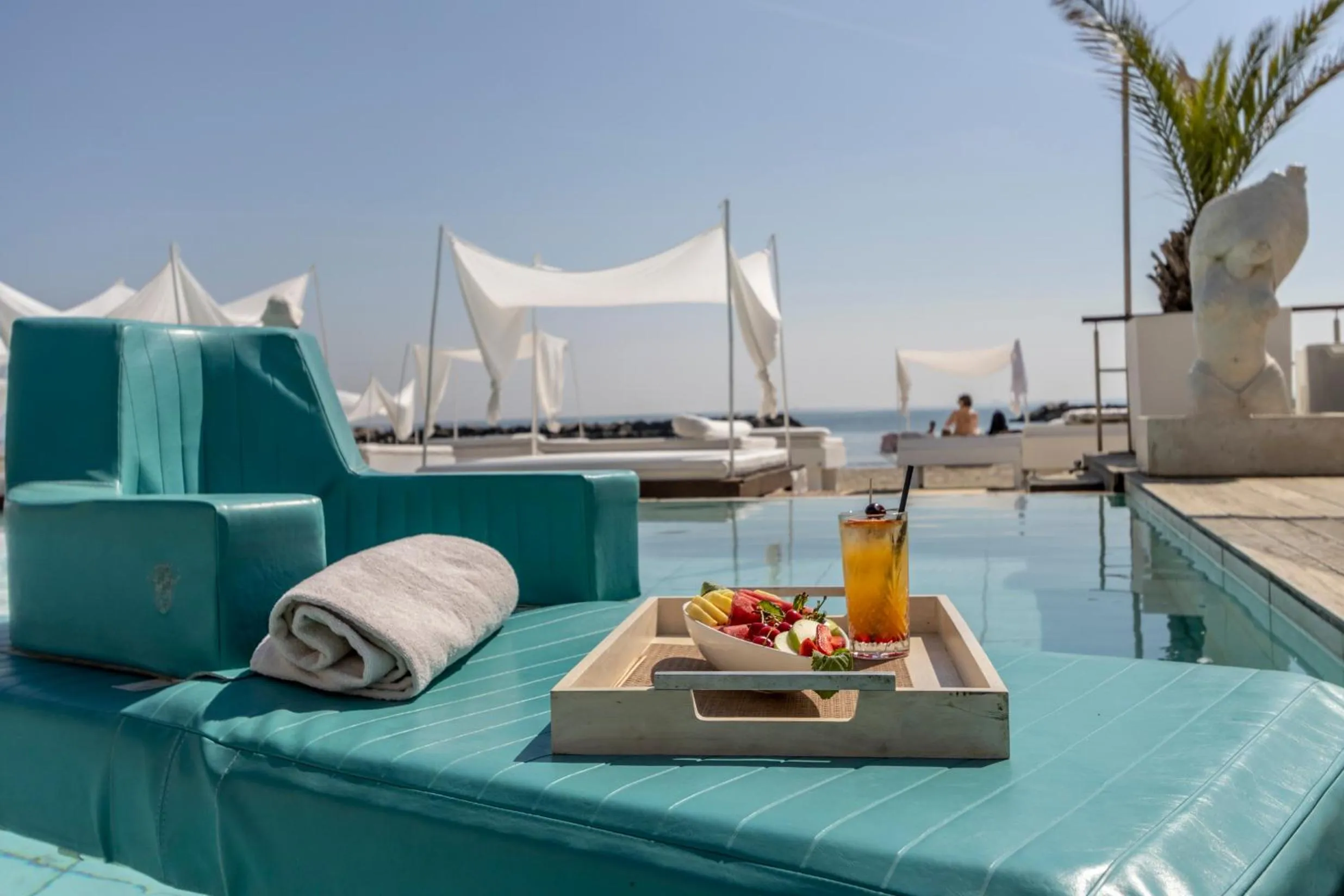 Food and drinks in Vistamare Suite