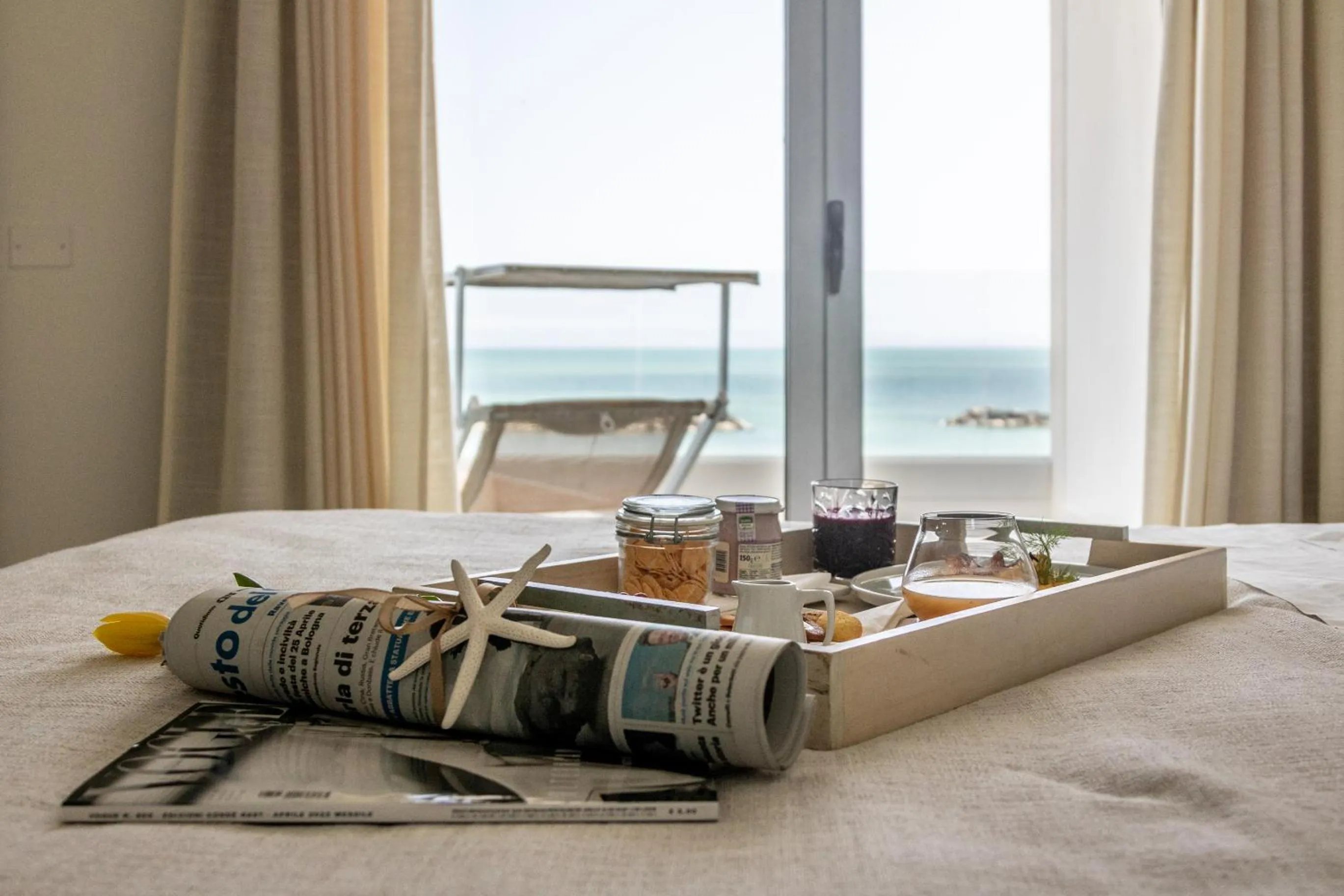 Sea view, Bed in Vistamare Suite