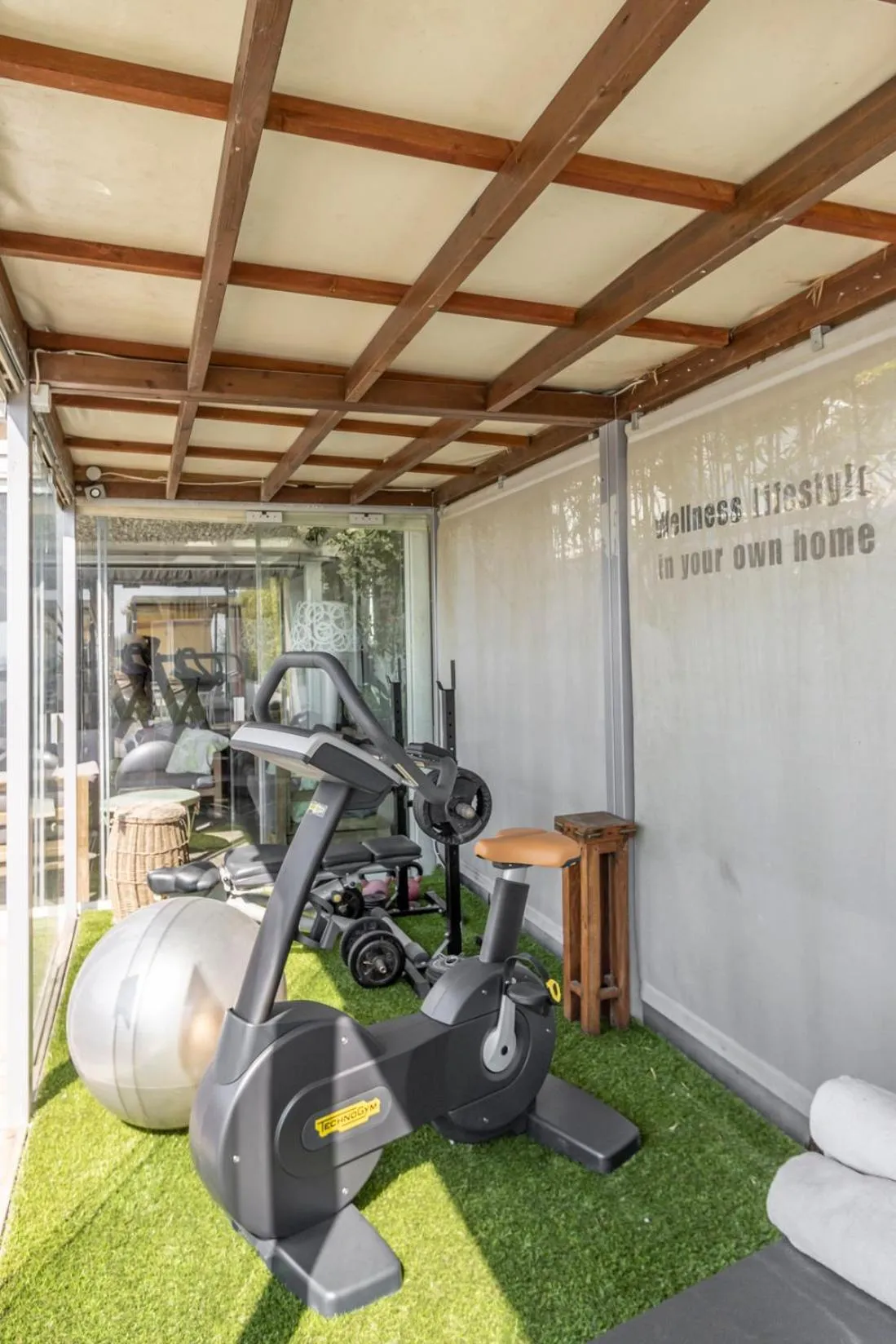 Fitness centre/facilities in Vistamare Suite