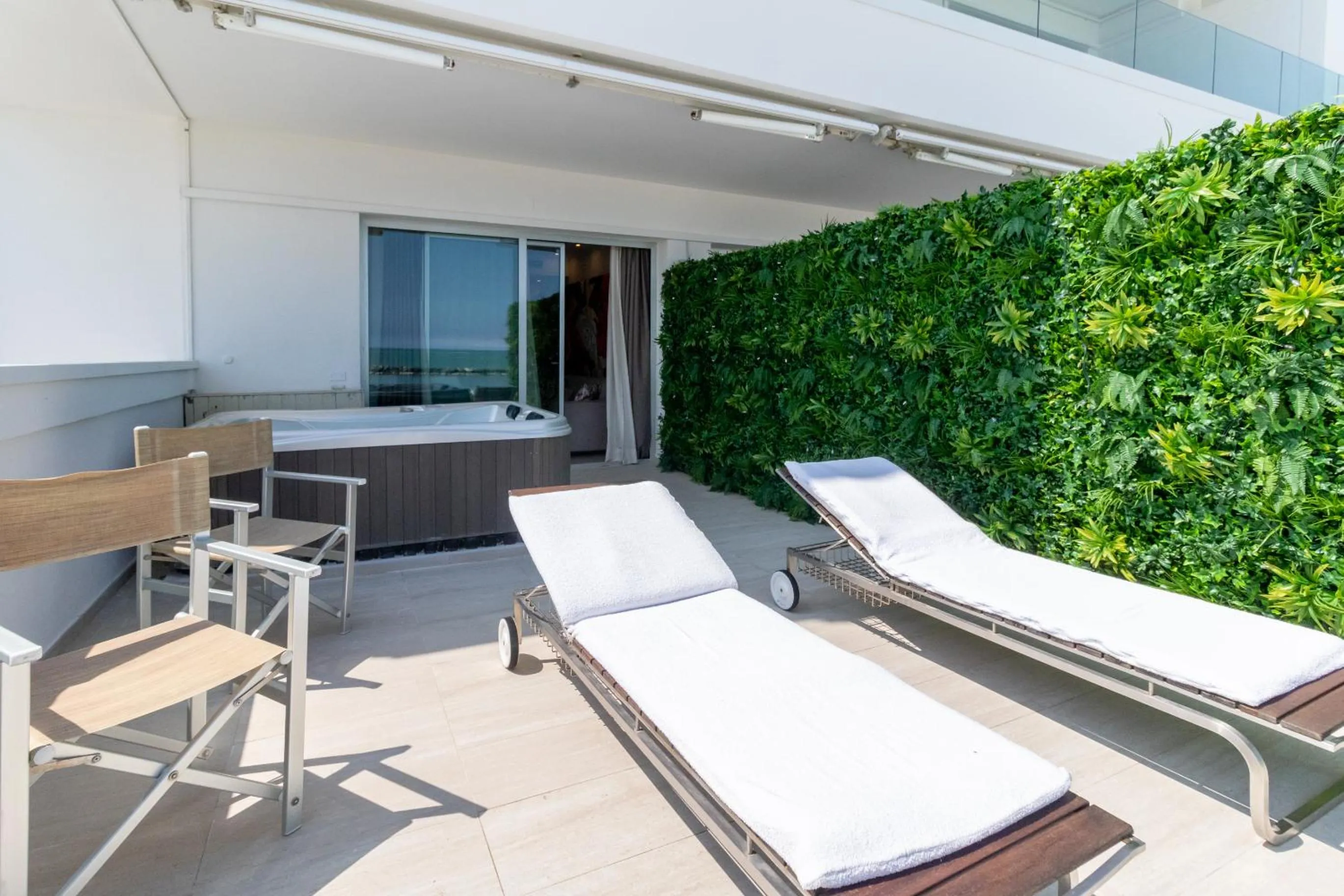 Balcony/Terrace in Vistamare Suite