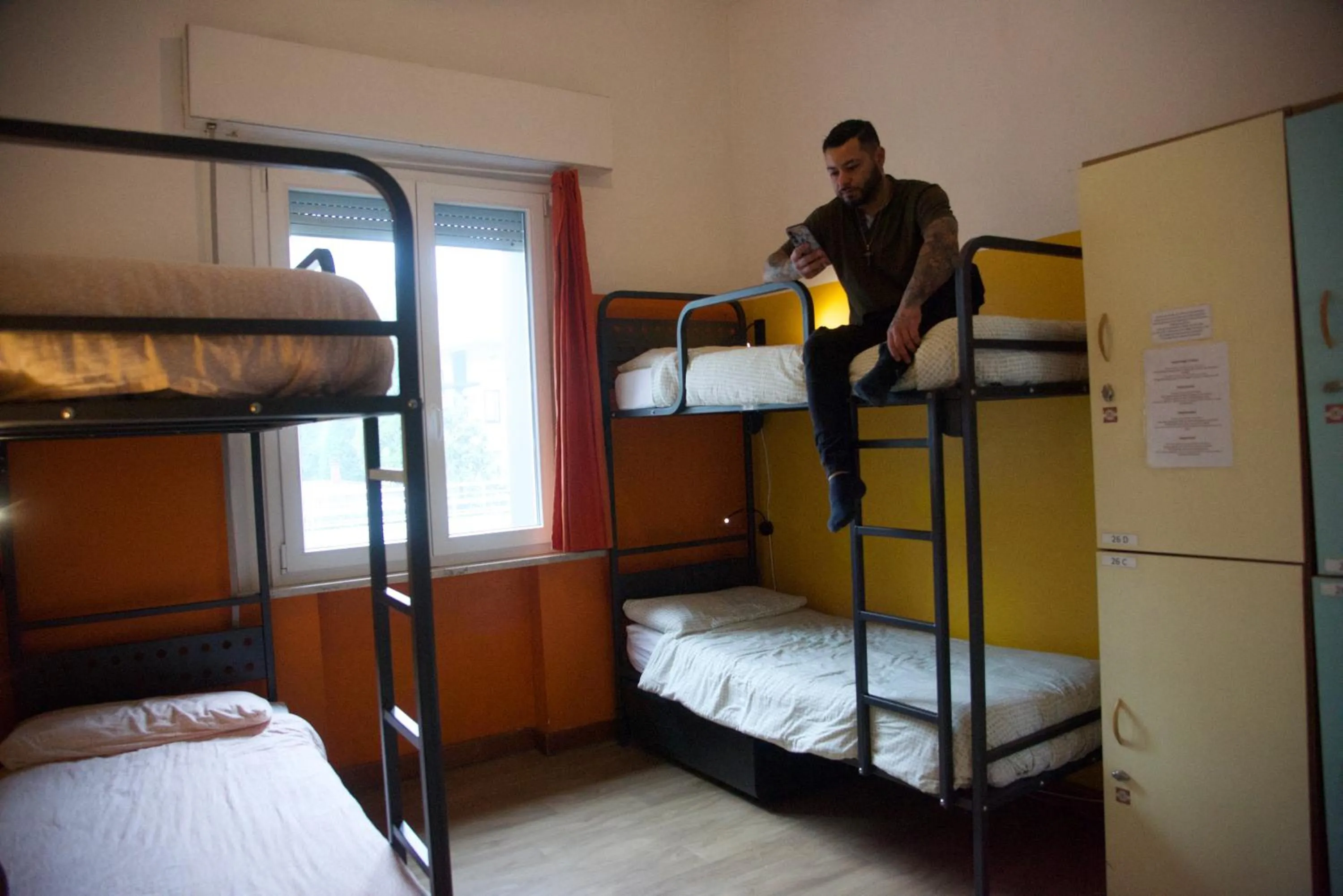 Bed in Sunflower City Student Hostel & Bar