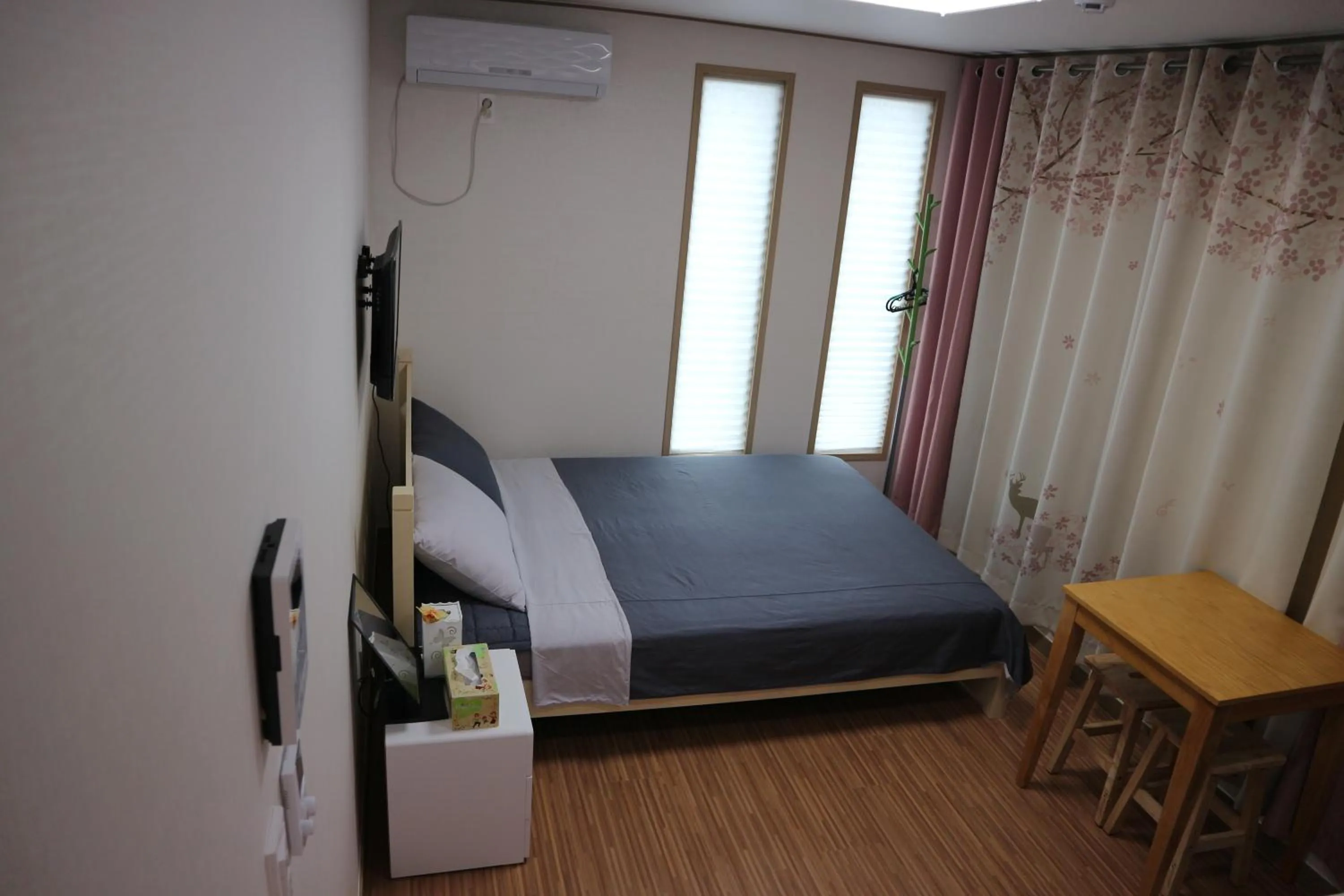 Bed in Blue Island Guesthouse