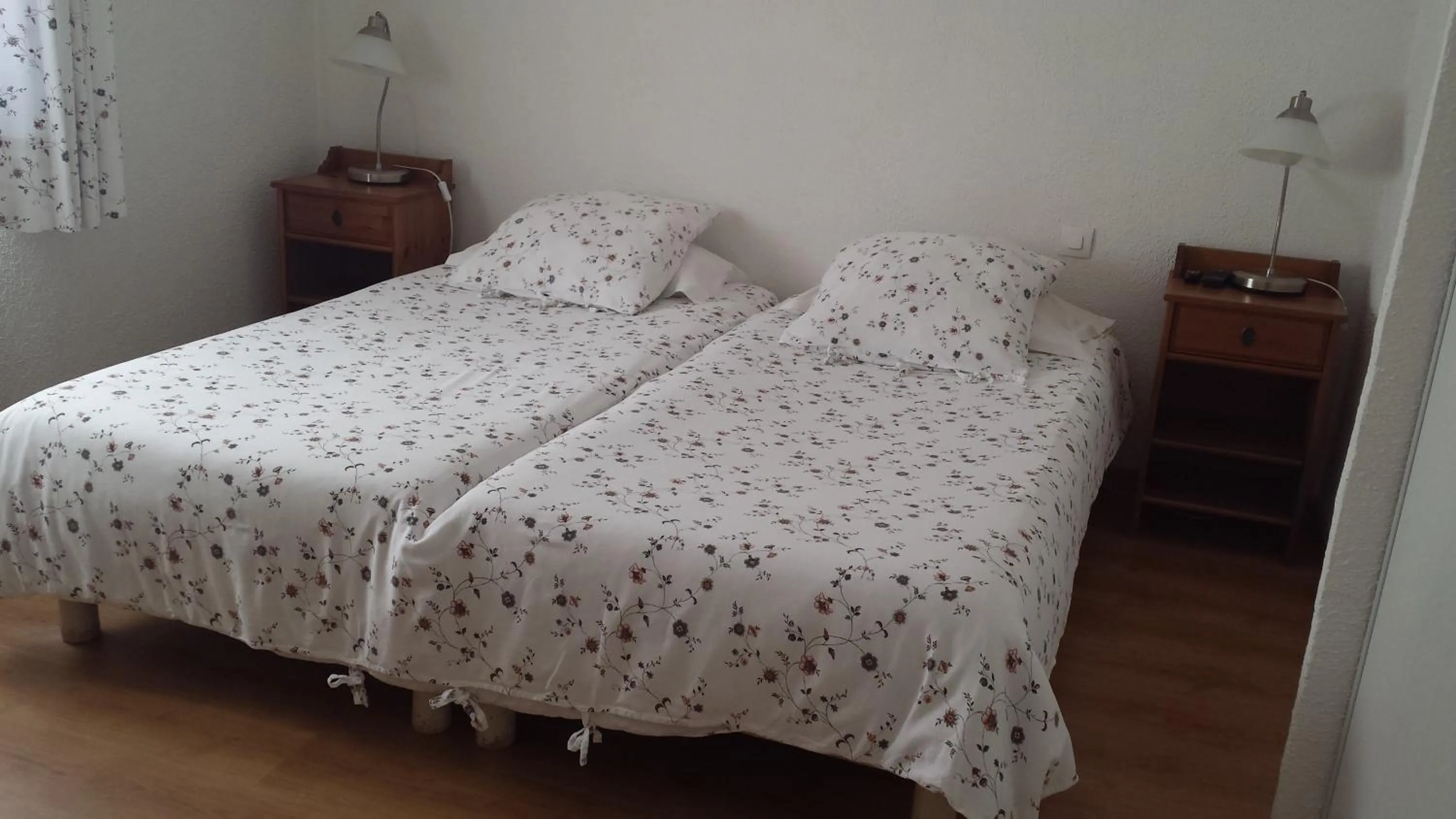 Bedroom, Bed in Hôtel Le Clos des Pins