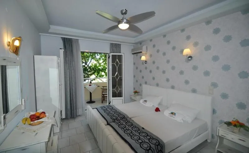 Bed in Agios Gordios Stevens on the hill