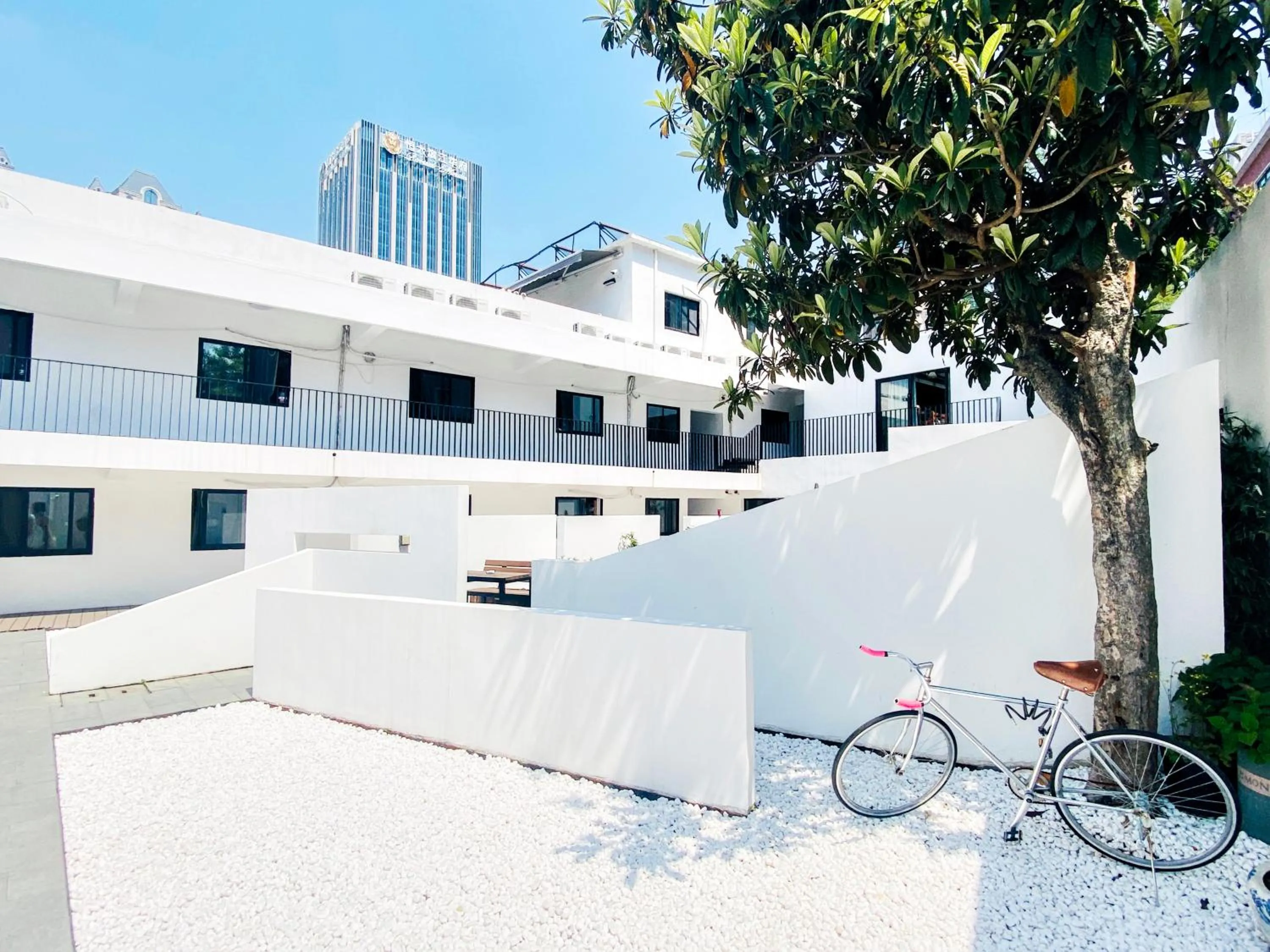 Property building in Dayin International Youth Hostel - Oriental Pearl & Lujiazui