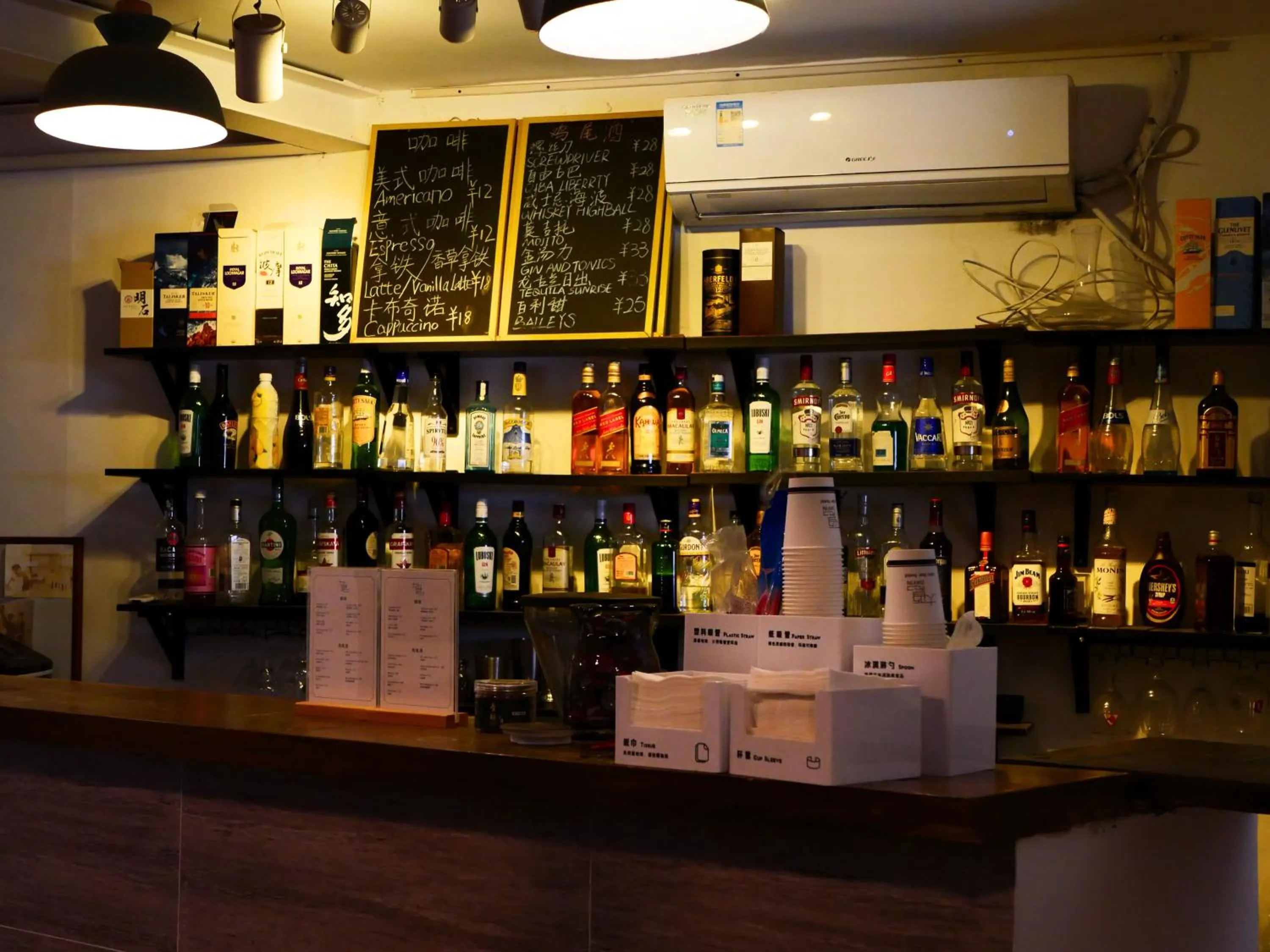 Lounge or bar in Dayin International Youth Hostel - Oriental Pearl & Lujiazui