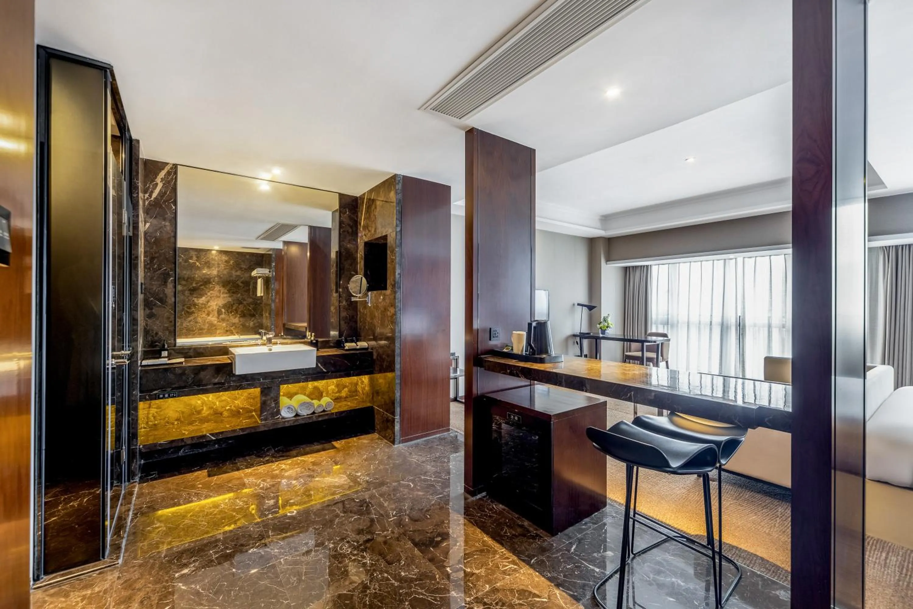 Dining area in Zhonghao International Hotel