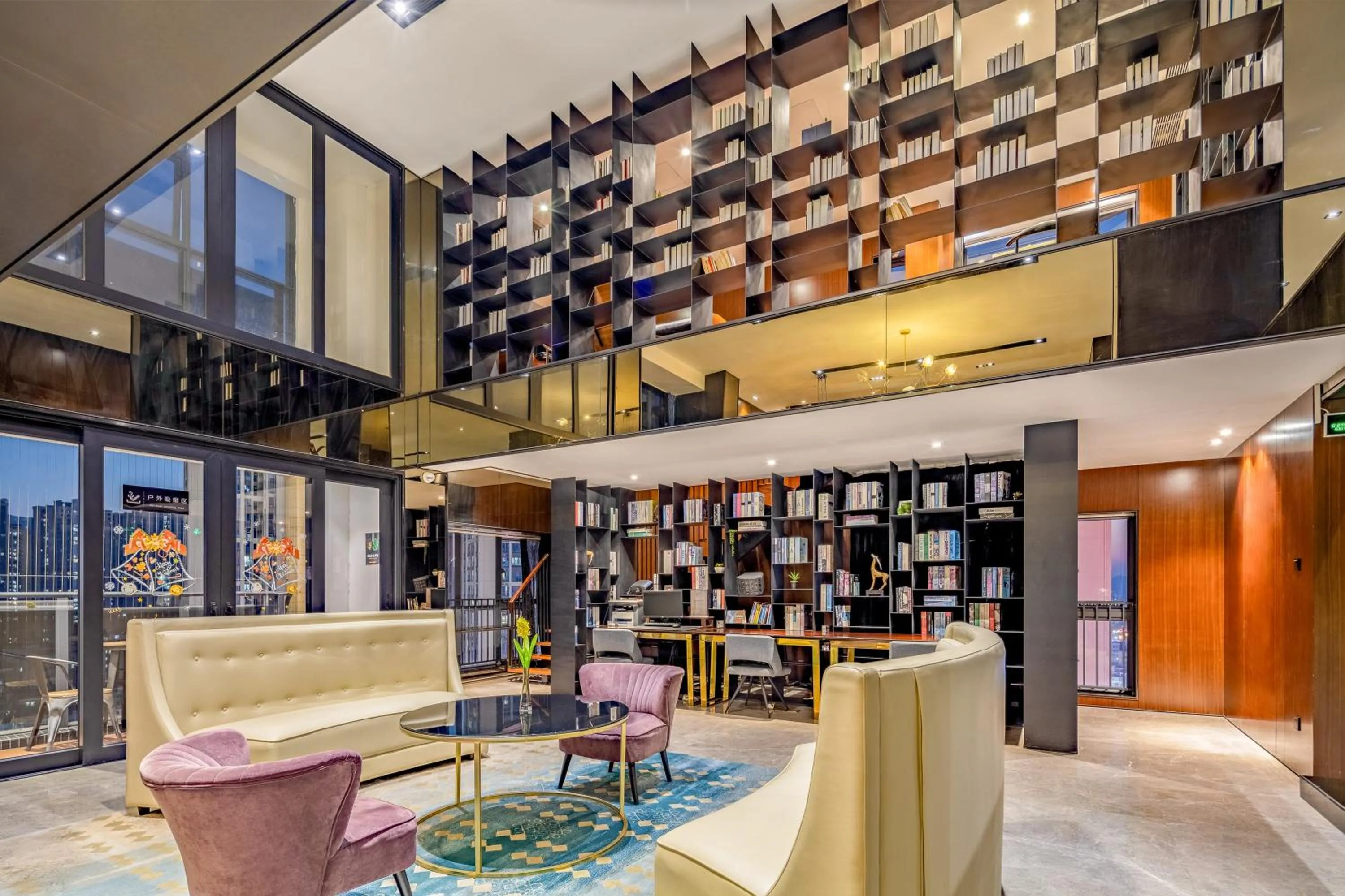 Seating area in Zhonghao International Hotel