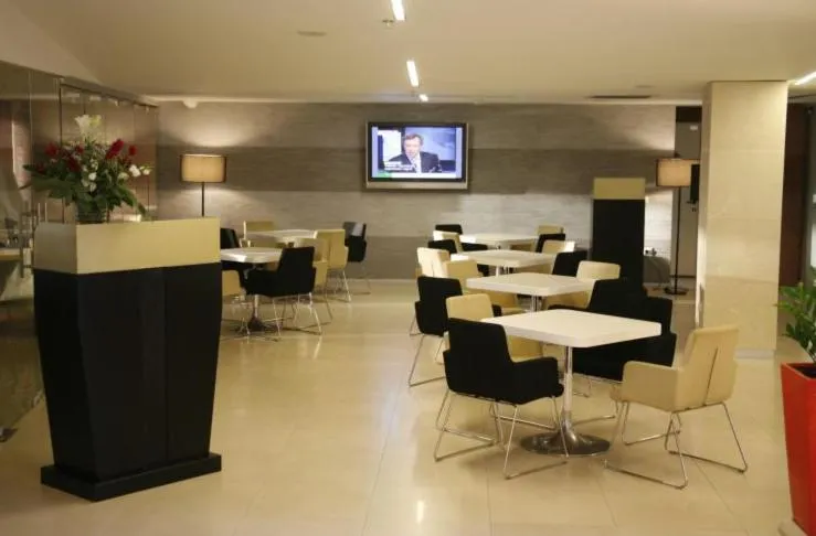 Lounge or bar in King Solomon Hotel