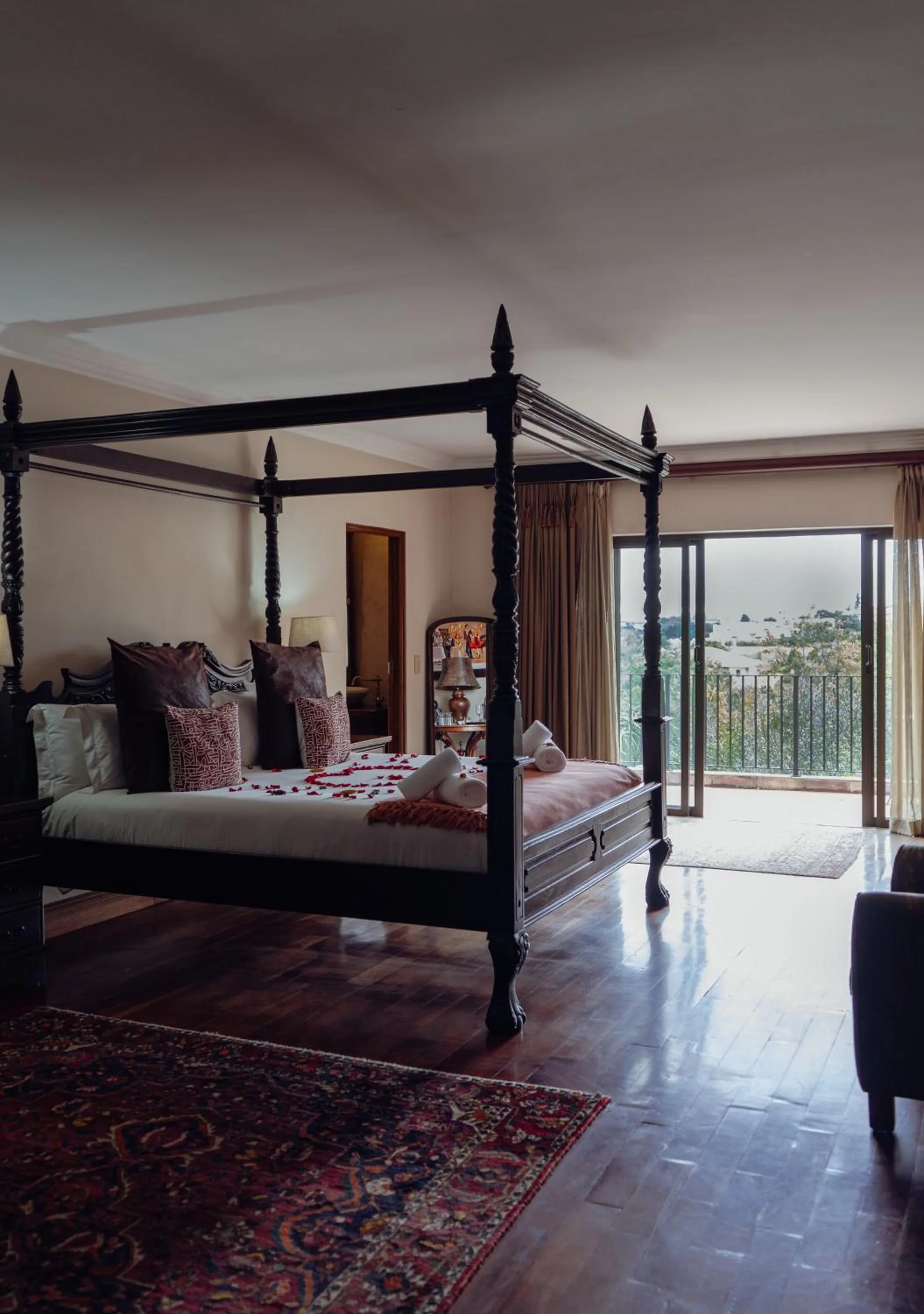 Bedroom, Bed in Afrique Boutique Ruimsig