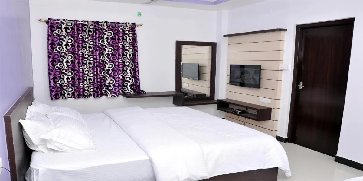 Bed in Sara Regency