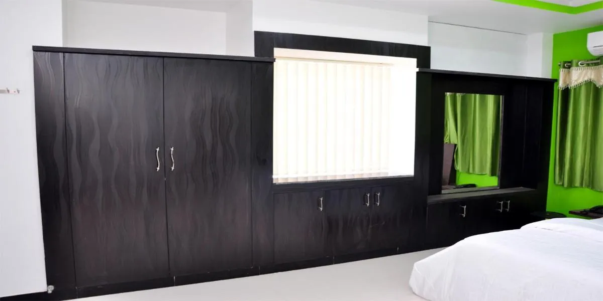 Bed in Sara Regency