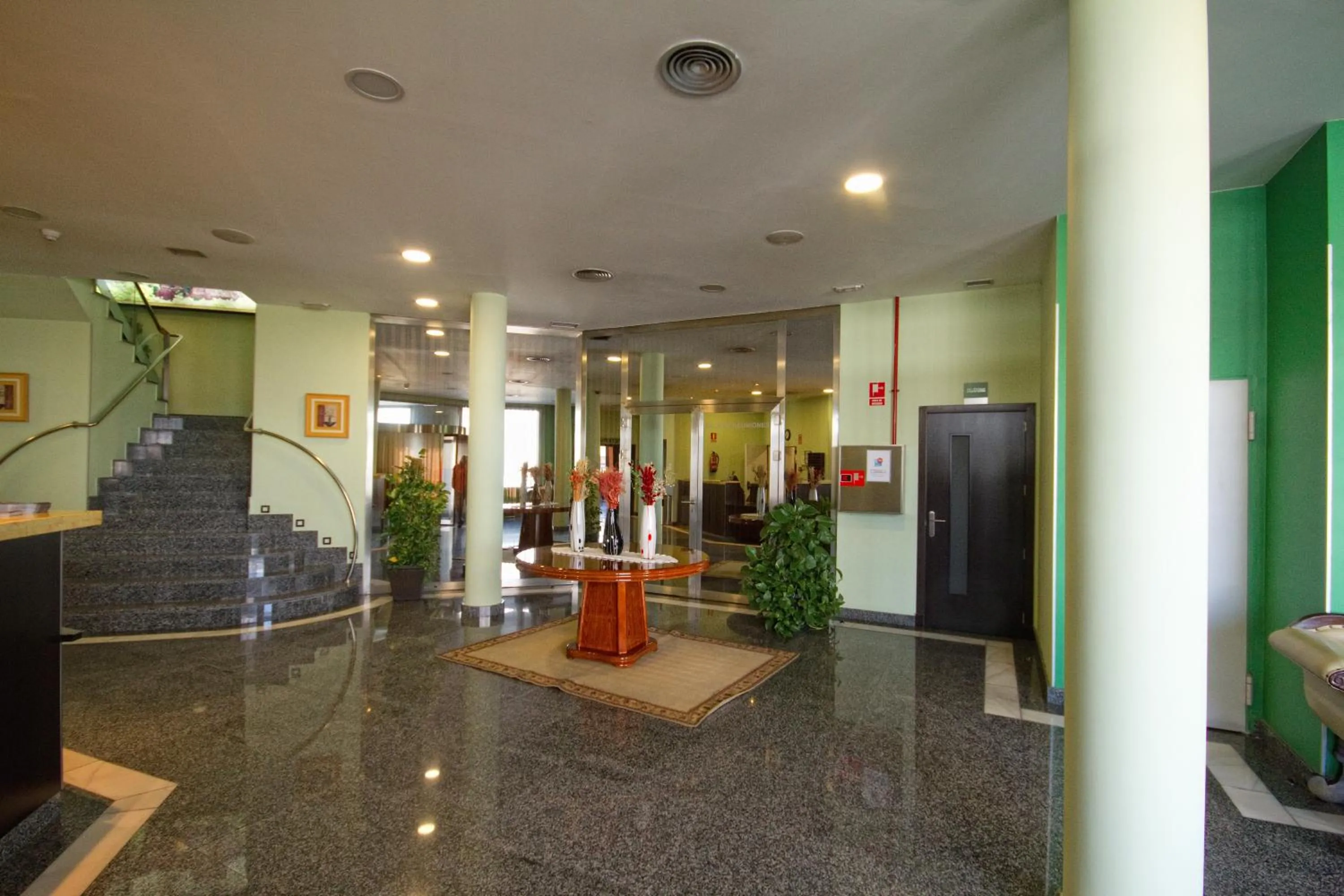 Lobby or reception in Hotel Los 5 Pinos
