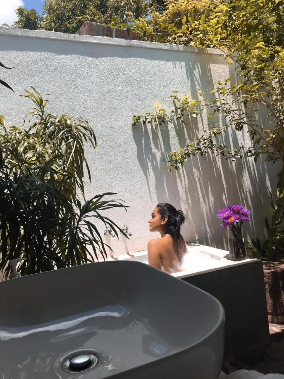 Bath in Ceylon Olive Galle