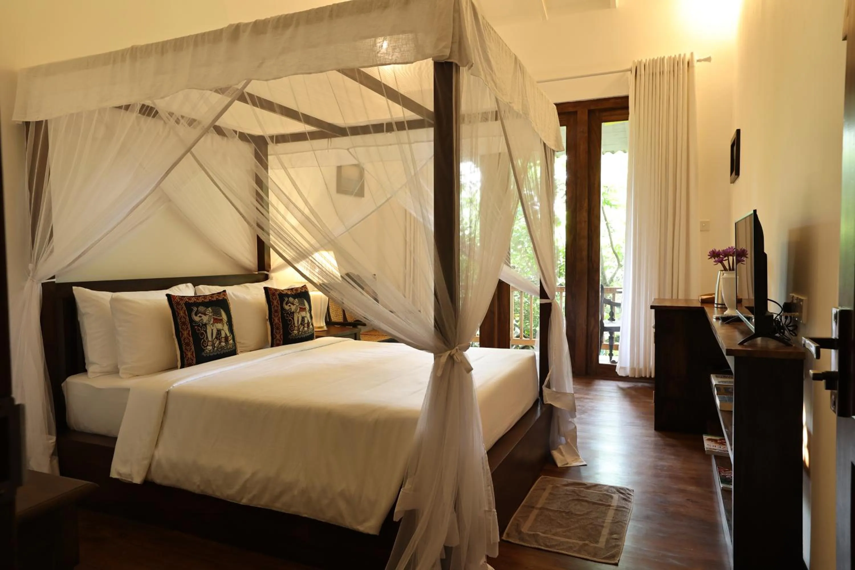 Bed in Ceylon Olive Galle