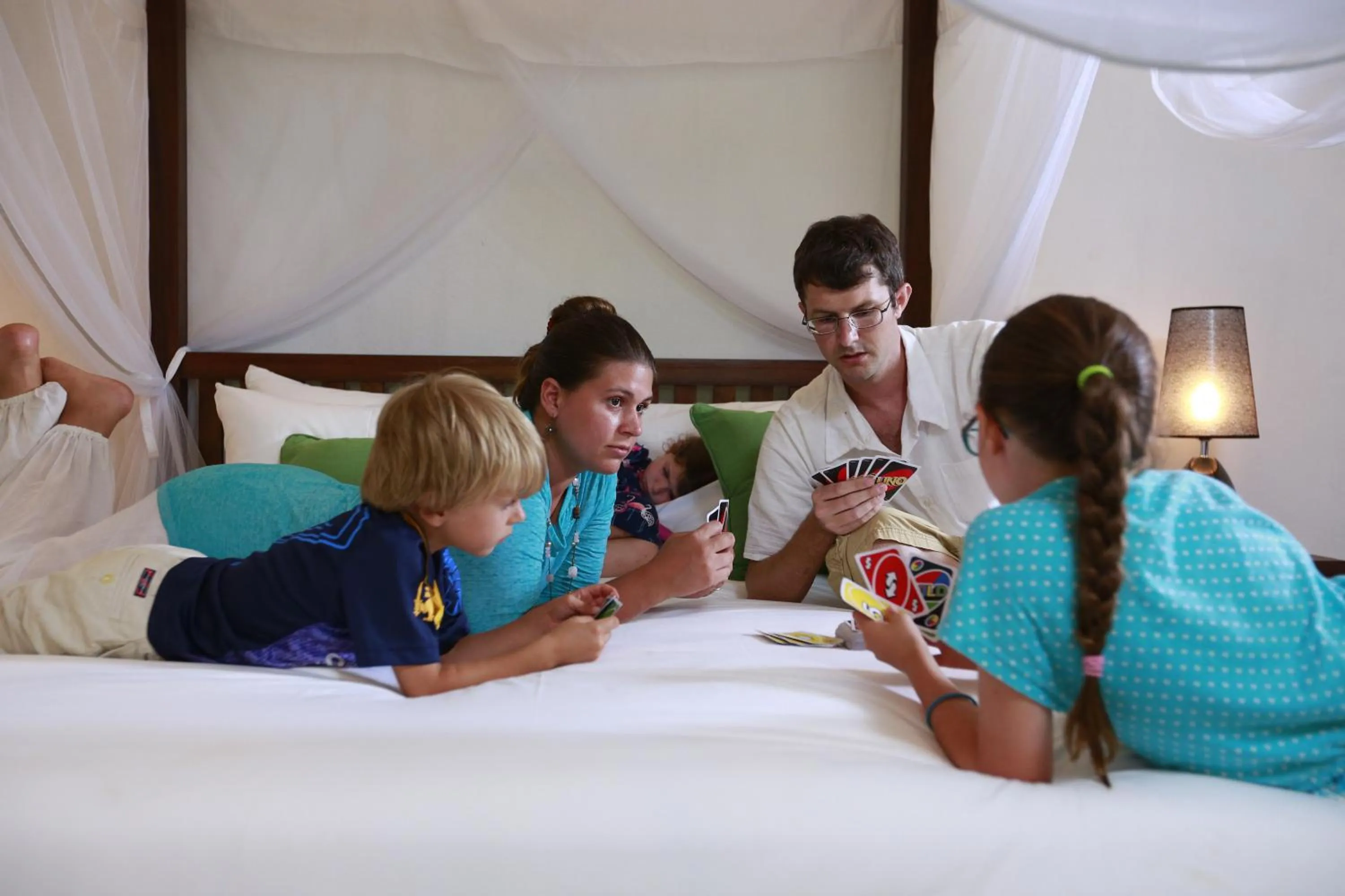 Family, Bed in Ceylon Olive Galle