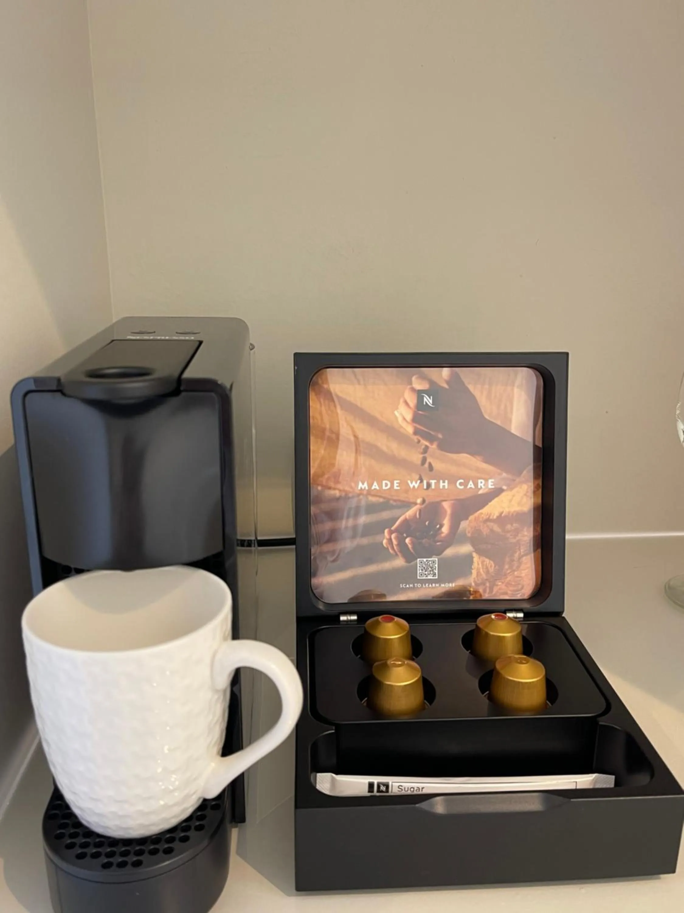 Coffee/tea facilities in Helen Hotel