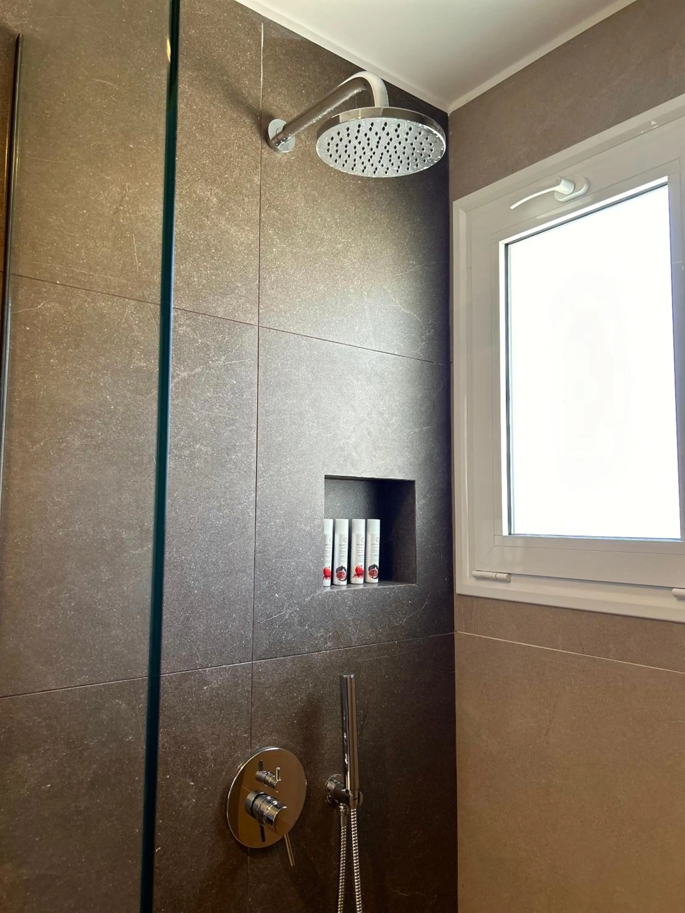 Shower in Helen Hotel