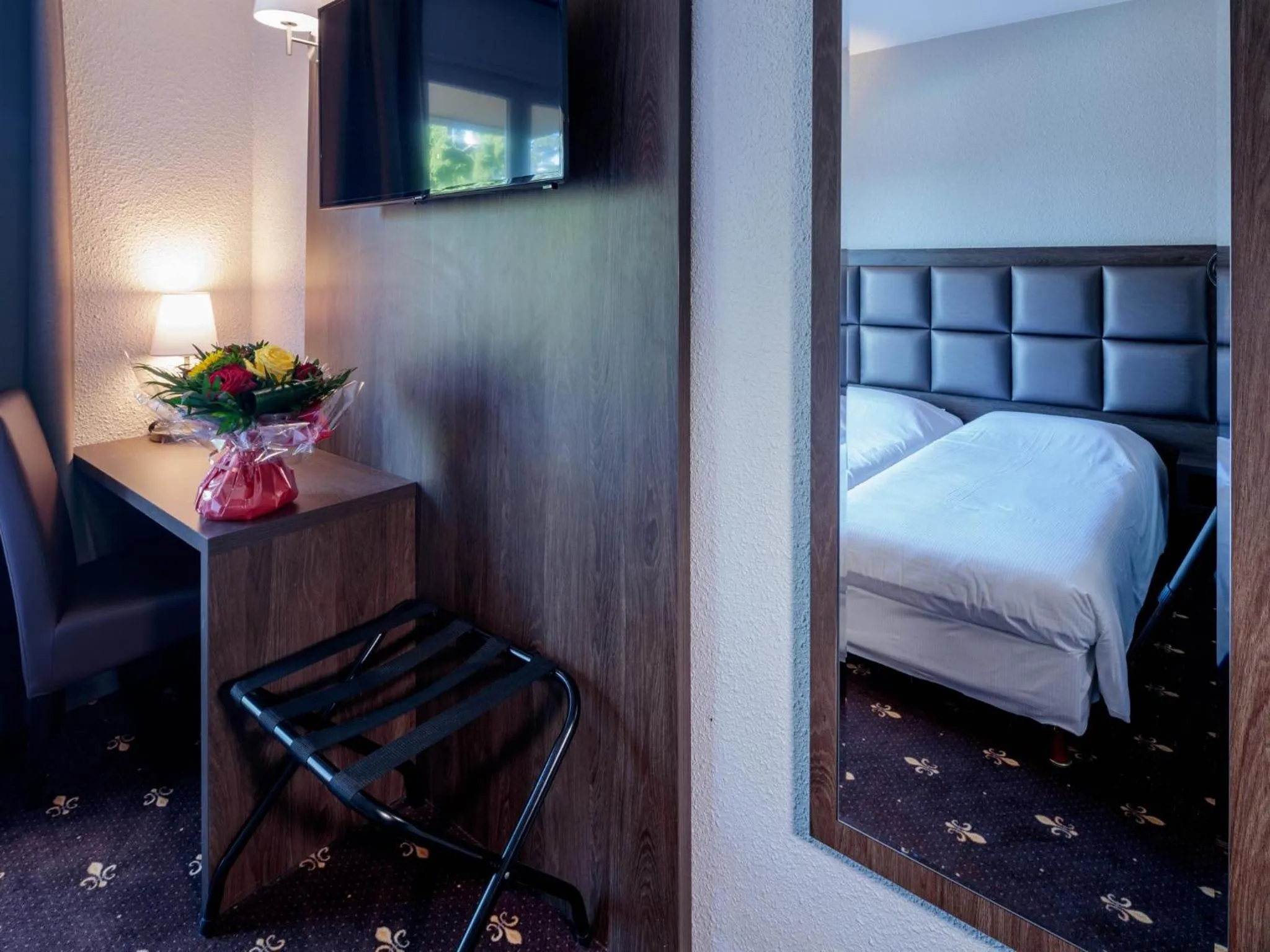 Bedroom, Bed in Logis Hotel Noemys Morgon