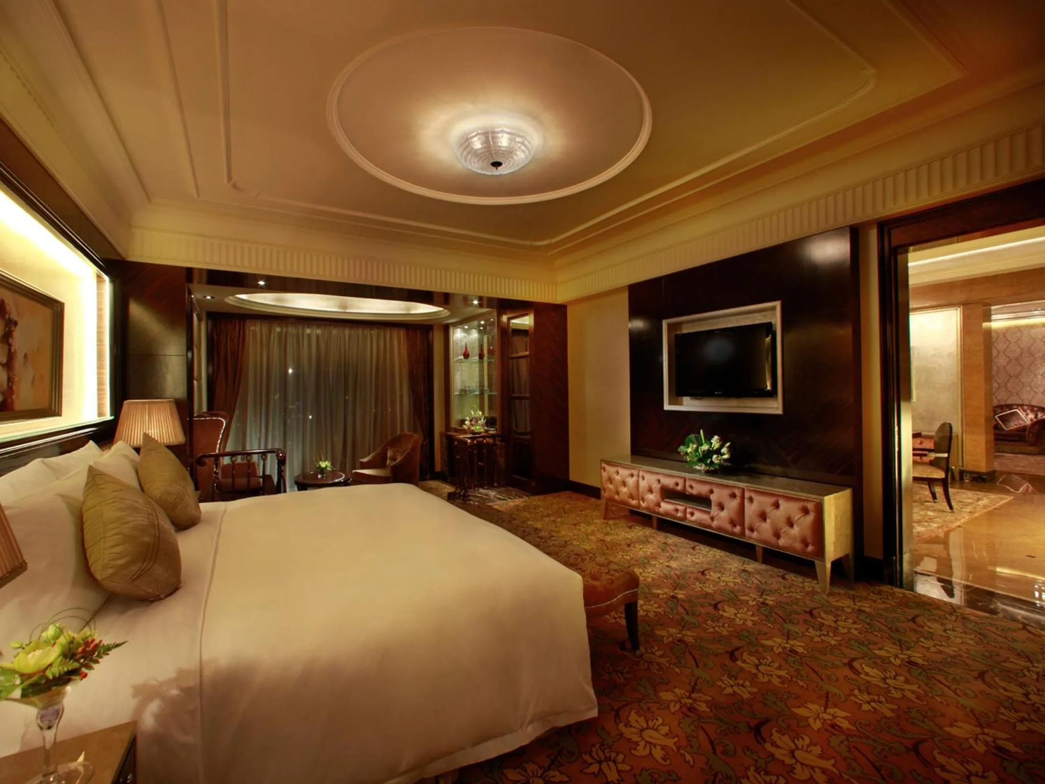 Bedroom, Bed in Chateau Star River Pudong Shanghai