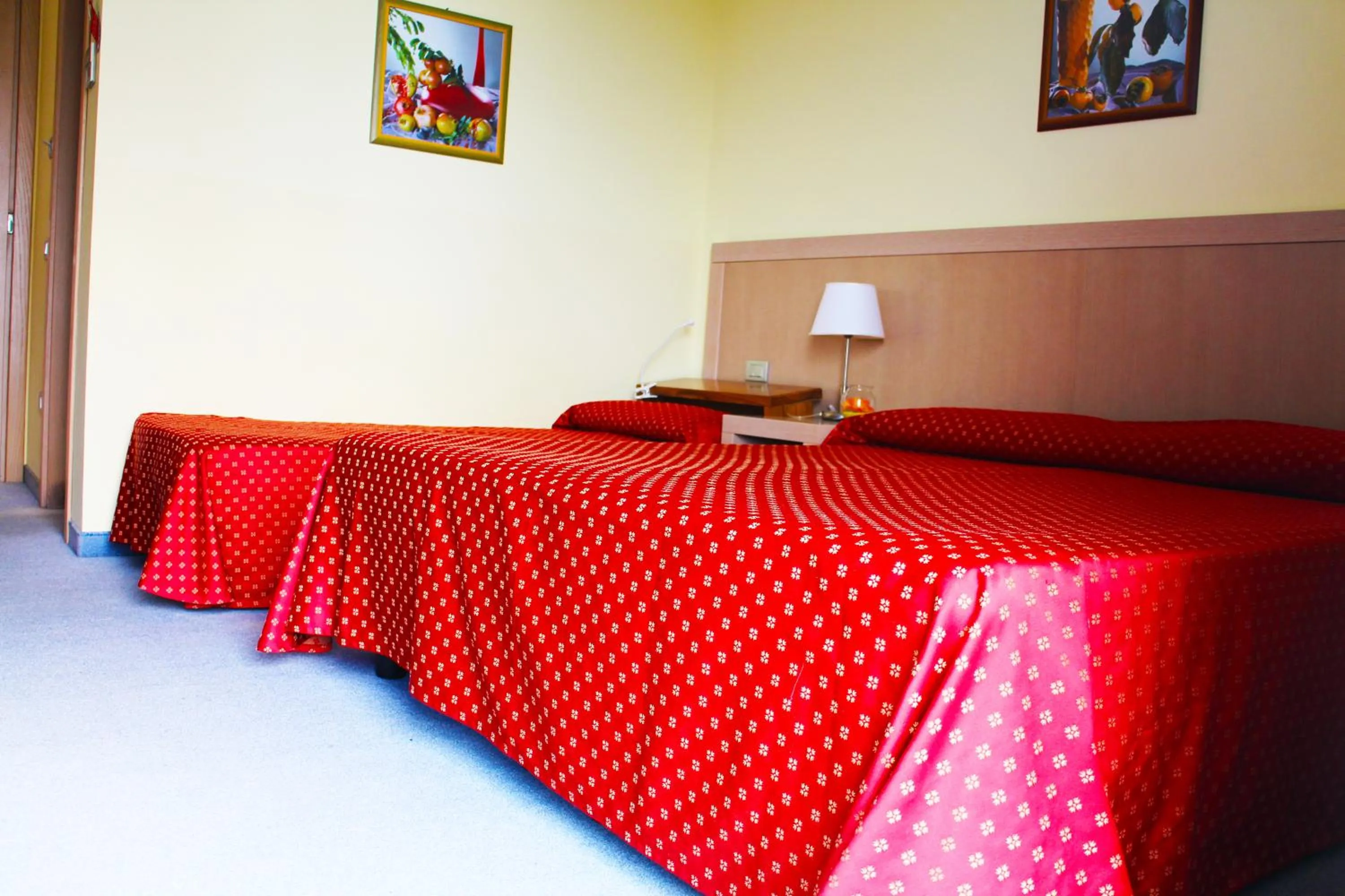 Photo of the whole room, Bed in Hotel Cristallo