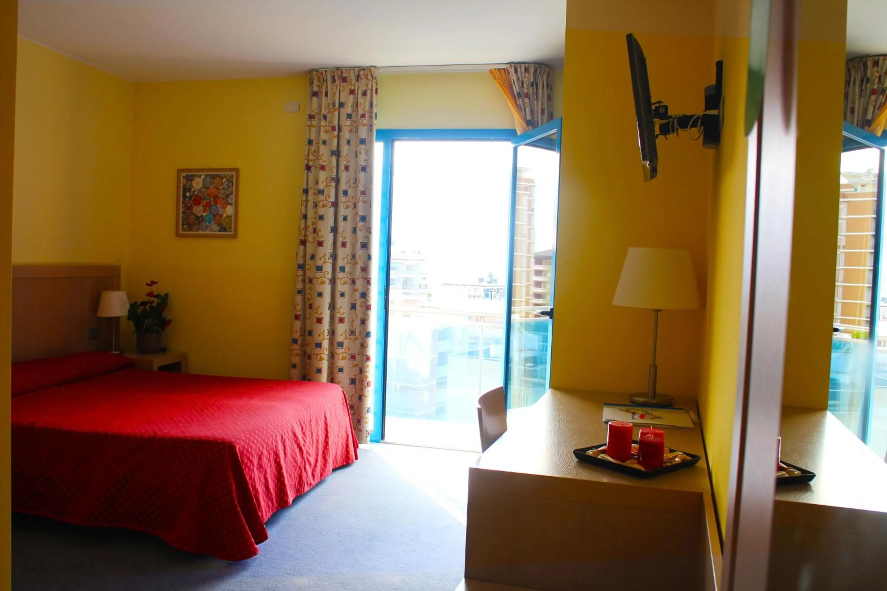 Photo of the whole room, Bed in Hotel Cristallo