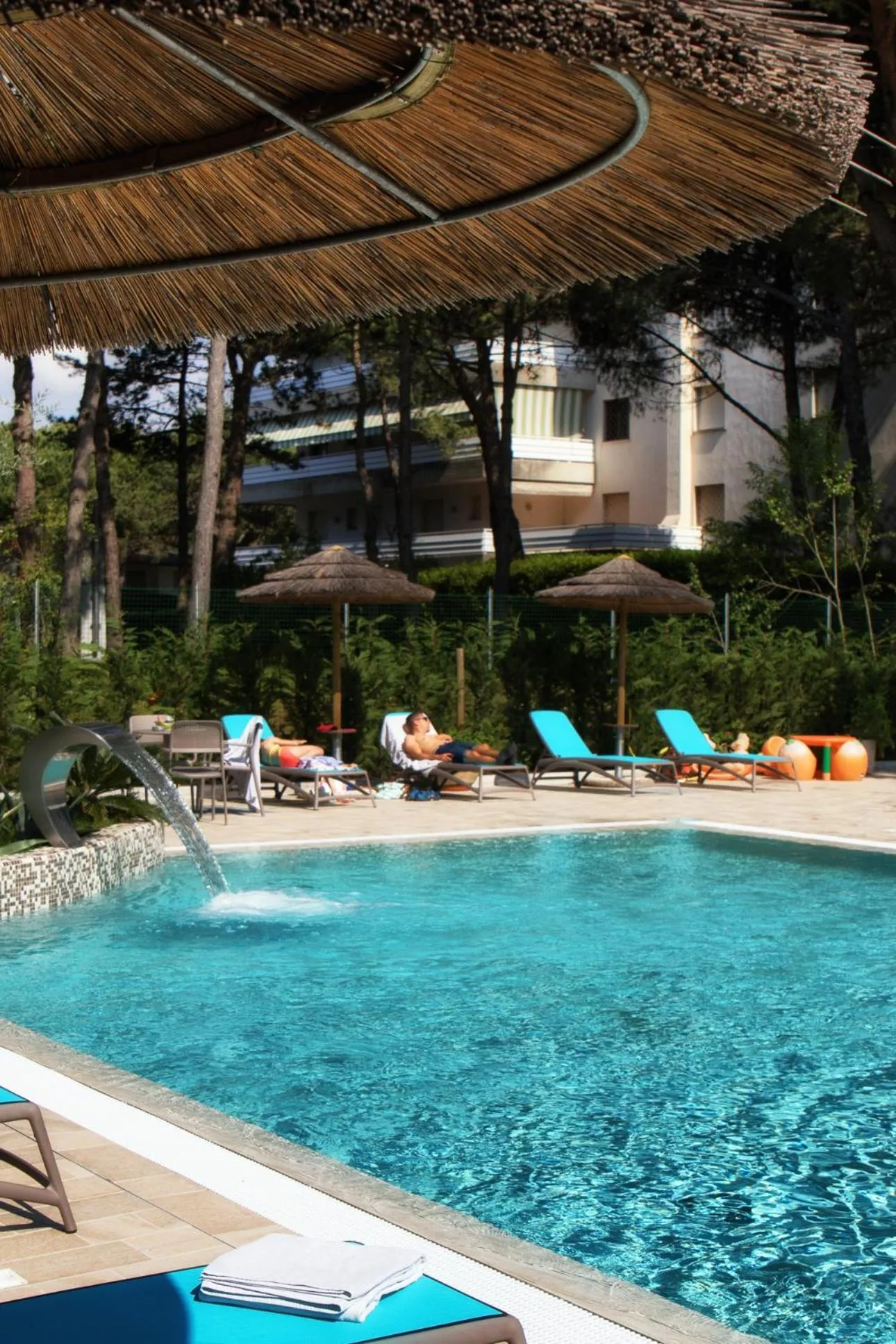 Swimming pool in Hotel Arizona