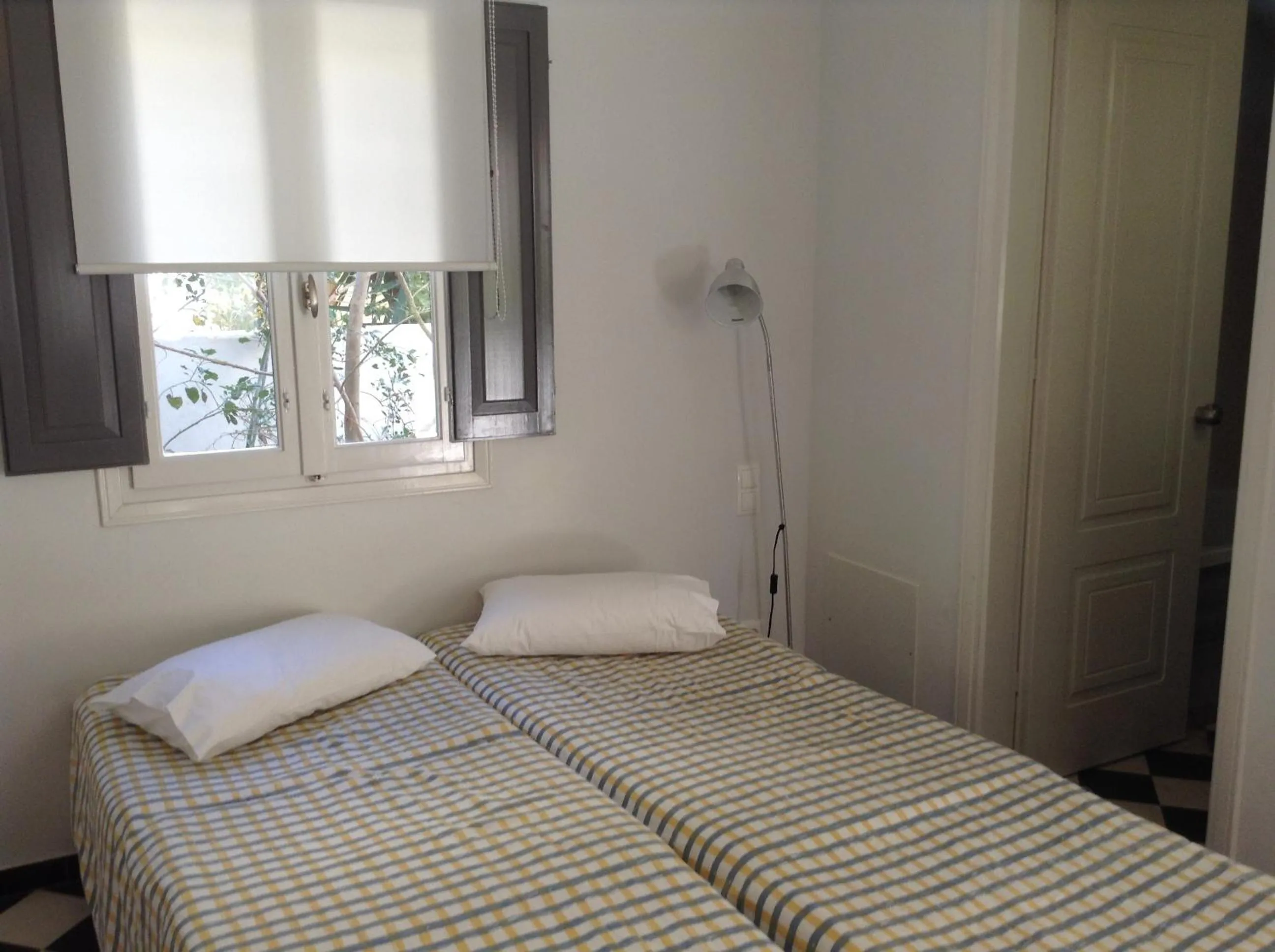 Bed in Rose Bay Hotel