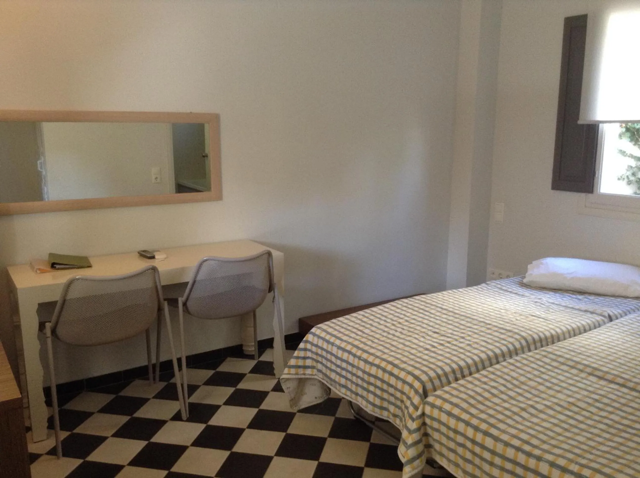 Bed in Rose Bay Hotel