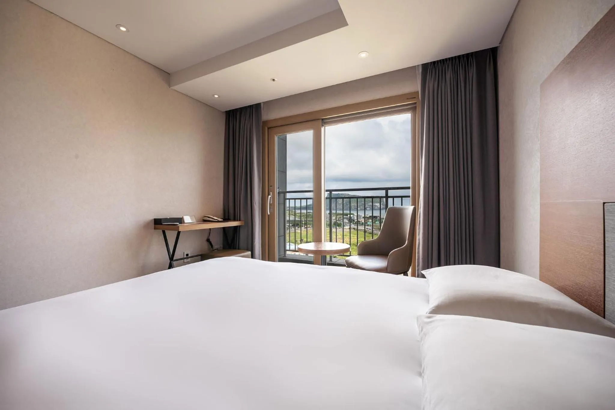 Golden Tulip Jeju Seongsan Hotel