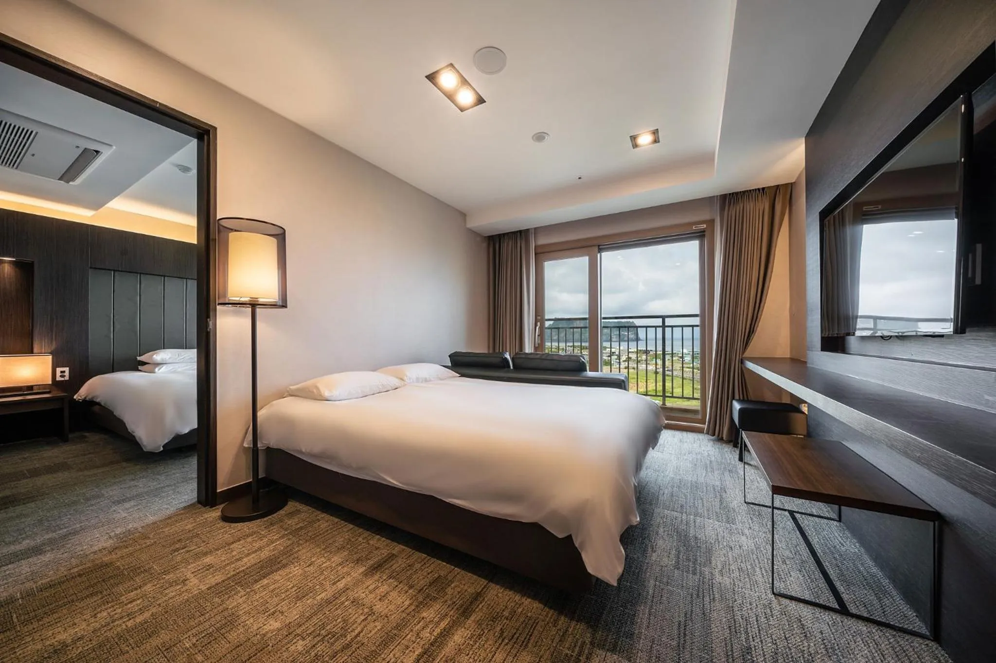 Golden Tulip Jeju Seongsan Hotel