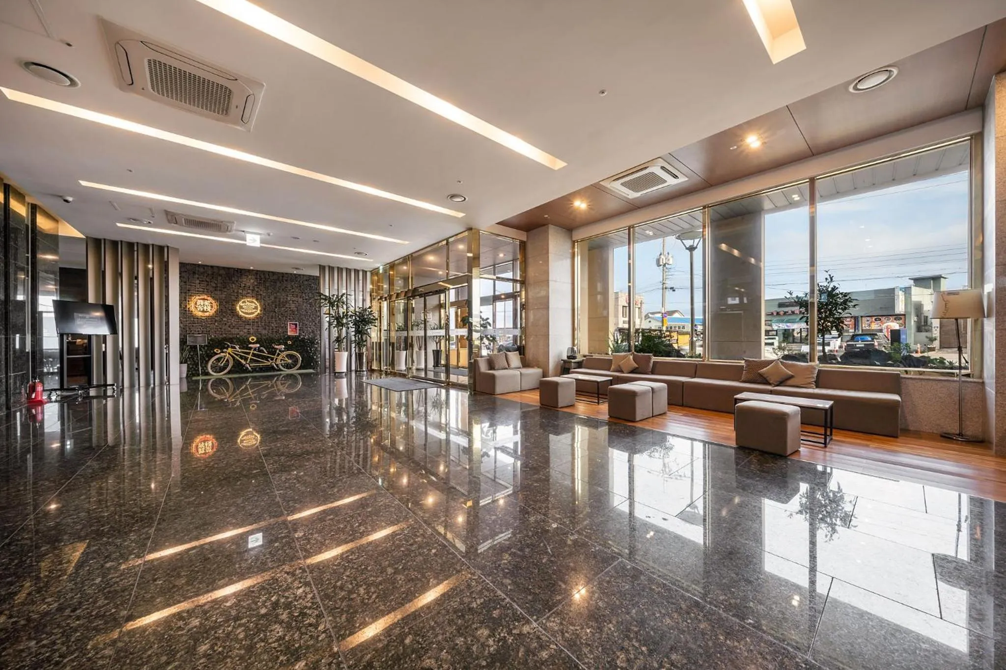 Golden Tulip Jeju Seongsan Hotel