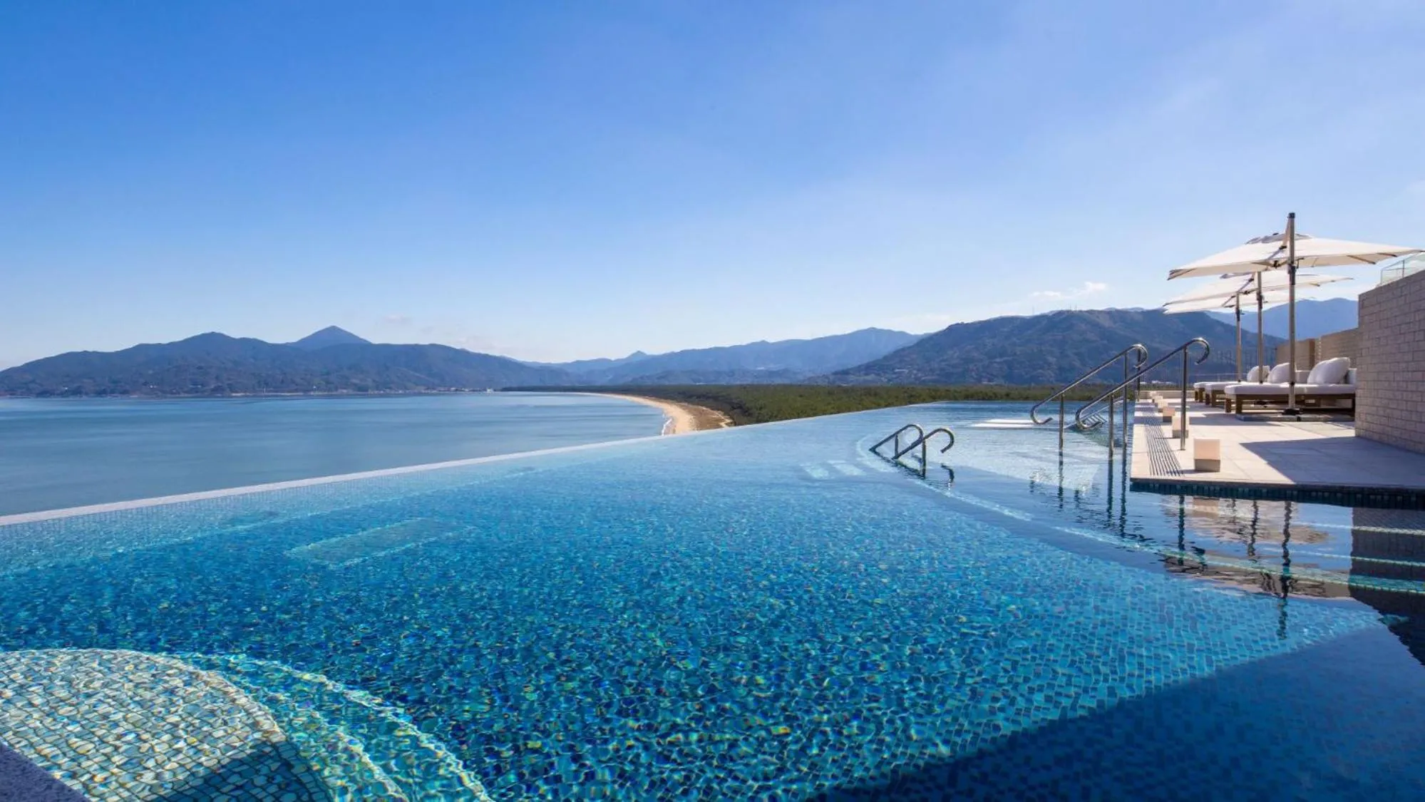Hot Spring Bath in Karatsu Seaside Hotel