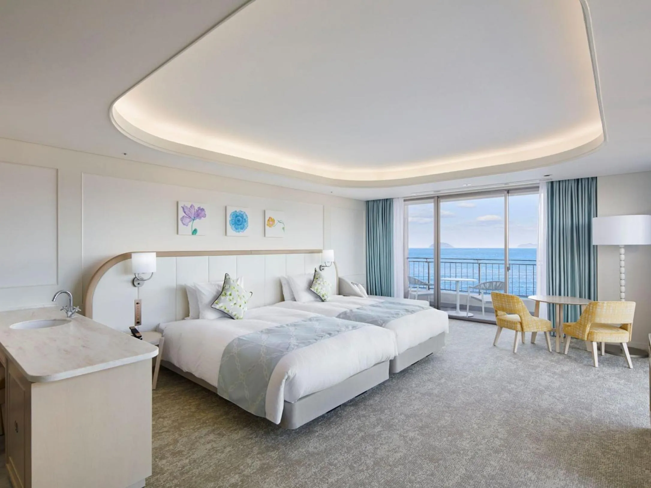 Bed in Karatsu Seaside Hotel