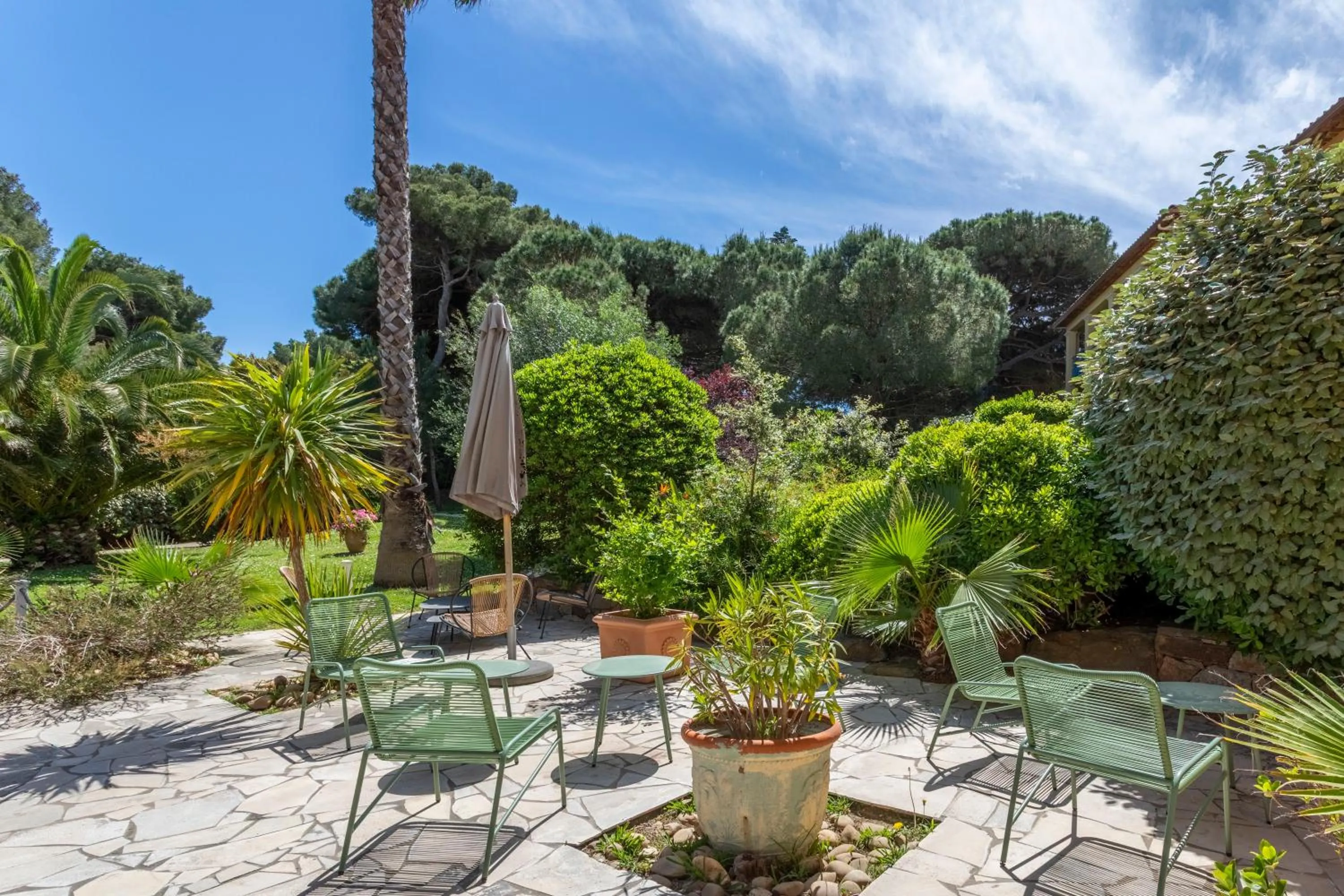 Spring in Résidence Pierre & Vacances La Pinède